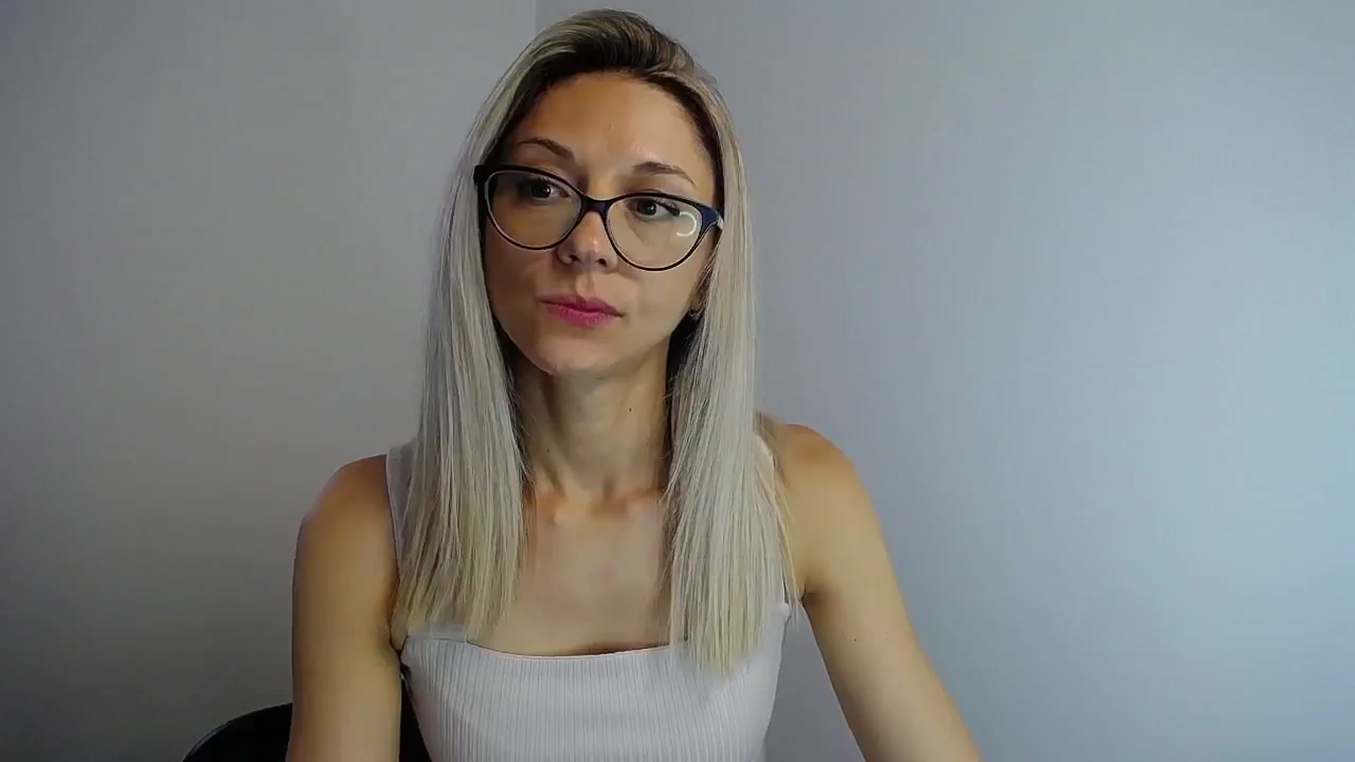 Gallery image thumbnail from Sunshine_alis's myfreecams stream on, 08/03/2024, 16:19 image 8 of 20