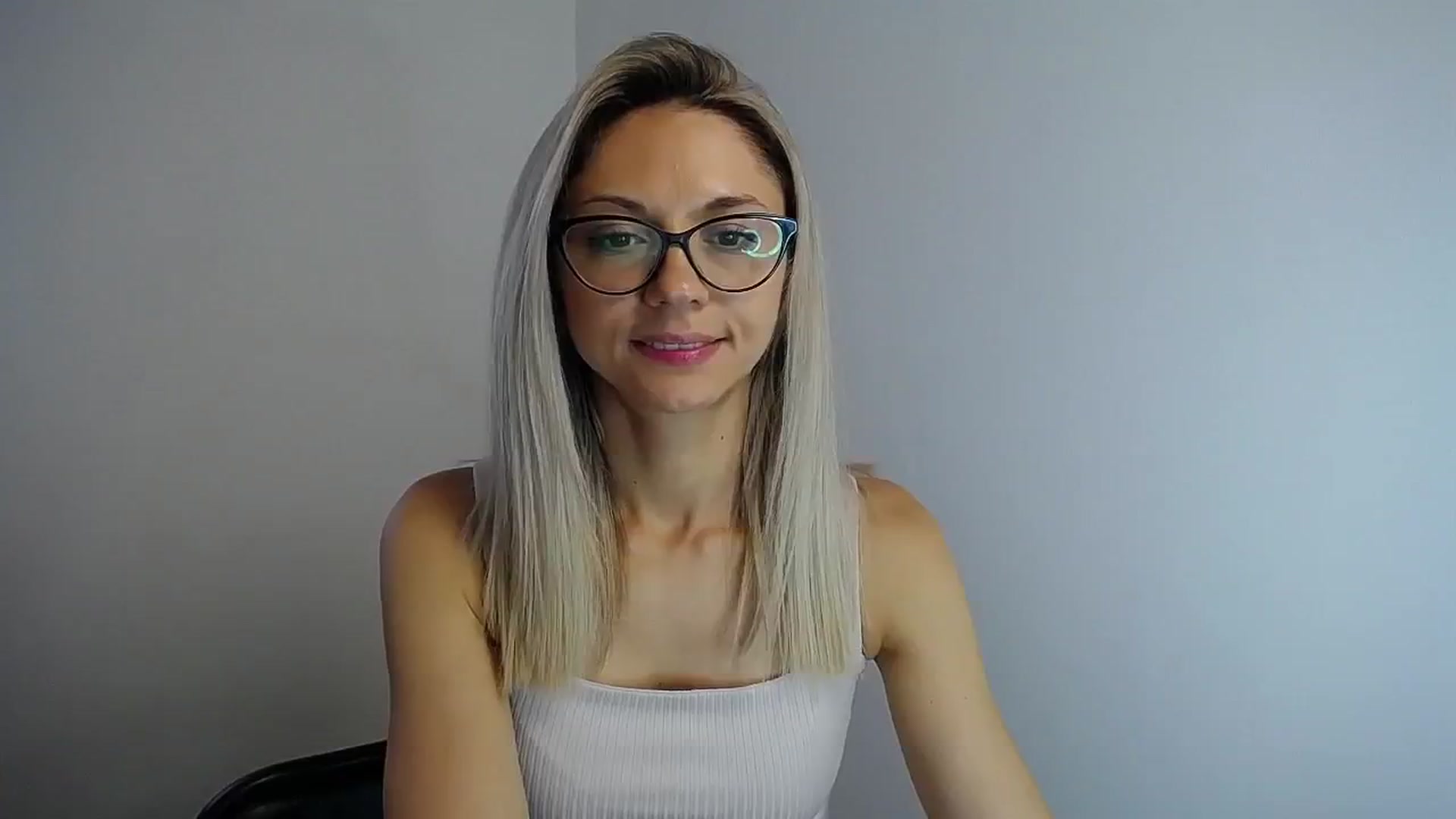 Gallery image thumbnail from Sunshine_alis's myfreecams stream on, 08/03/2024, 16:19 image 10 of 20