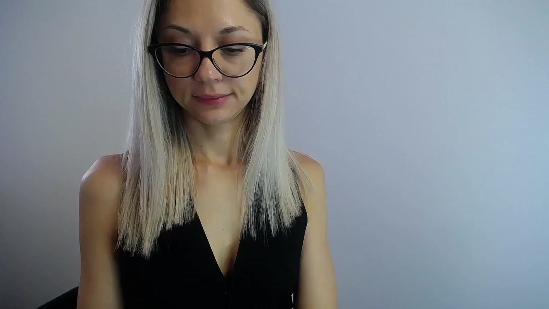 Gallery image thumbnail from Sunshine_alis's myfreecams stream on, 08/04/2024, 13:19 image 11 of 20