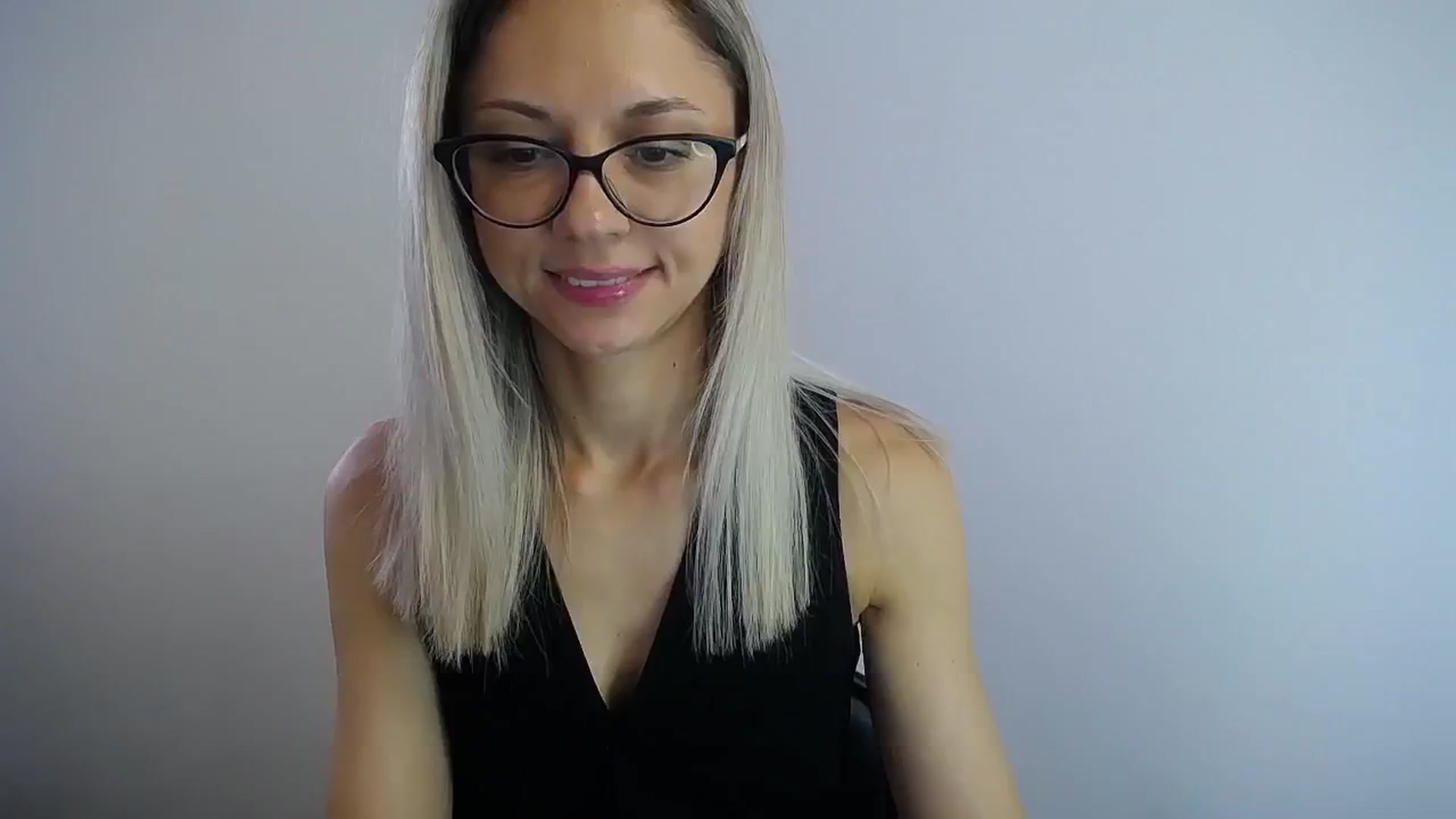 Gallery image thumbnail from Sunshine_alis's myfreecams stream on, 08/04/2024, 13:19 image 4 of 20
