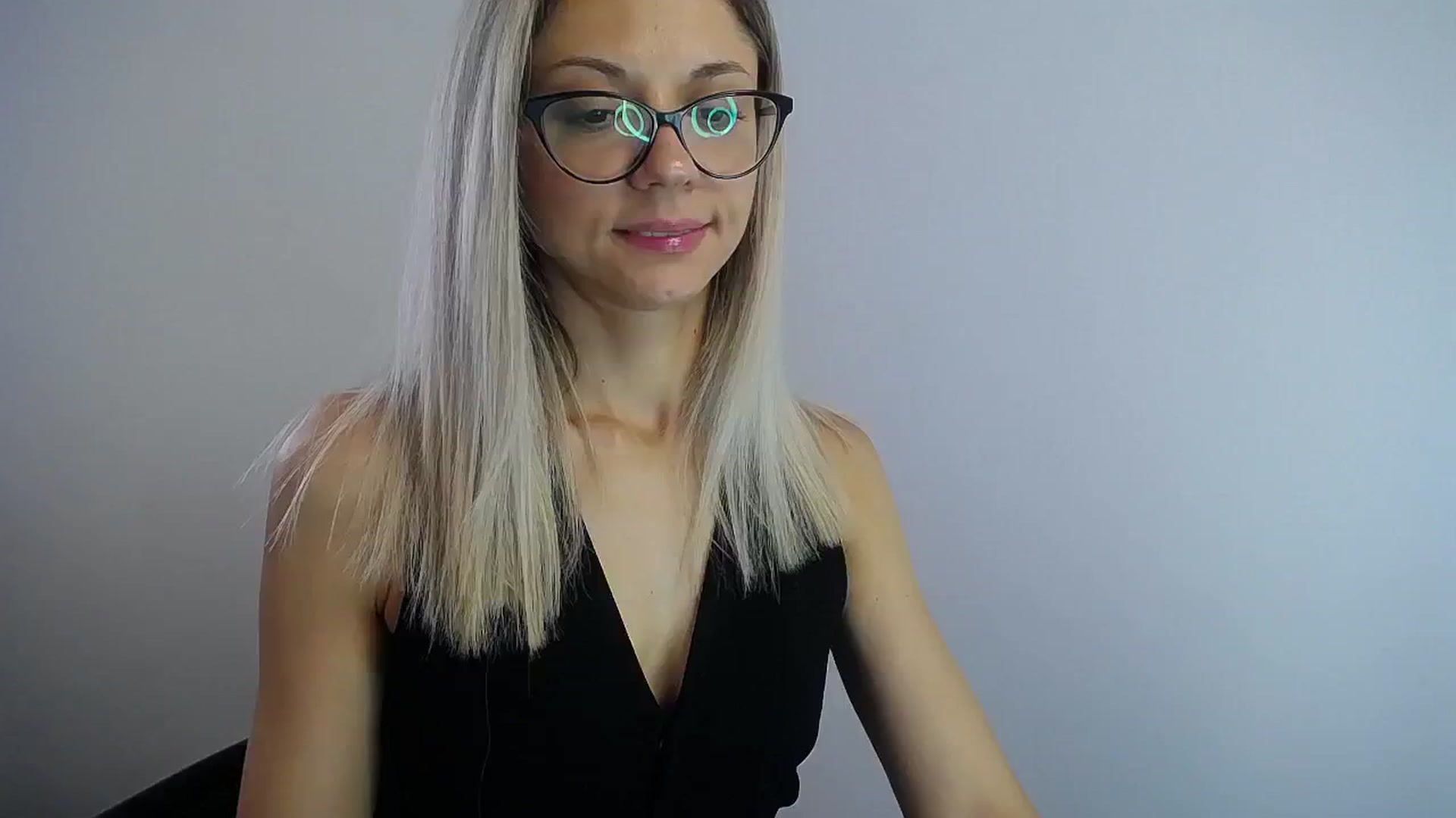 Gallery image thumbnail from Sunshine_alis's myfreecams stream on, 08/04/2024, 13:19 image 7 of 20