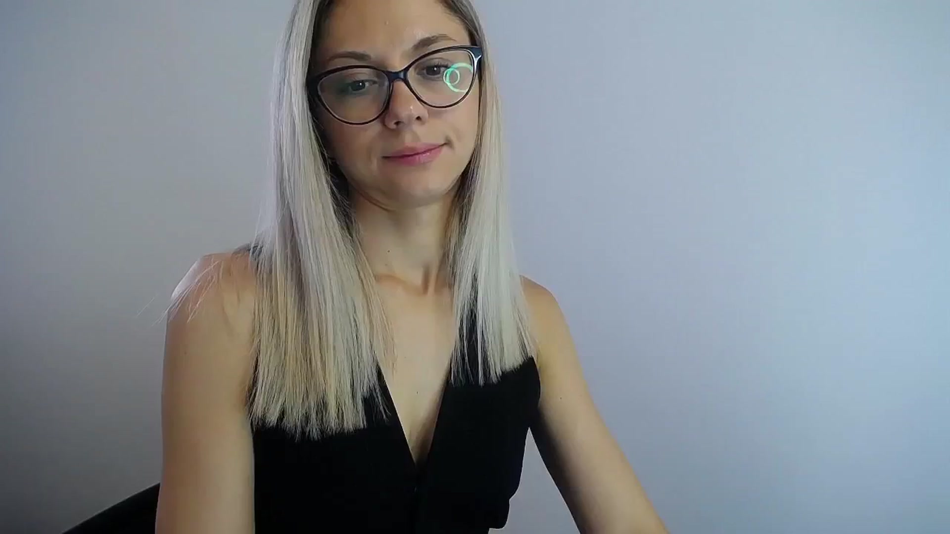 Gallery image thumbnail from Sunshine_alis's myfreecams stream on, 08/04/2024, 13:19 image 14 of 20