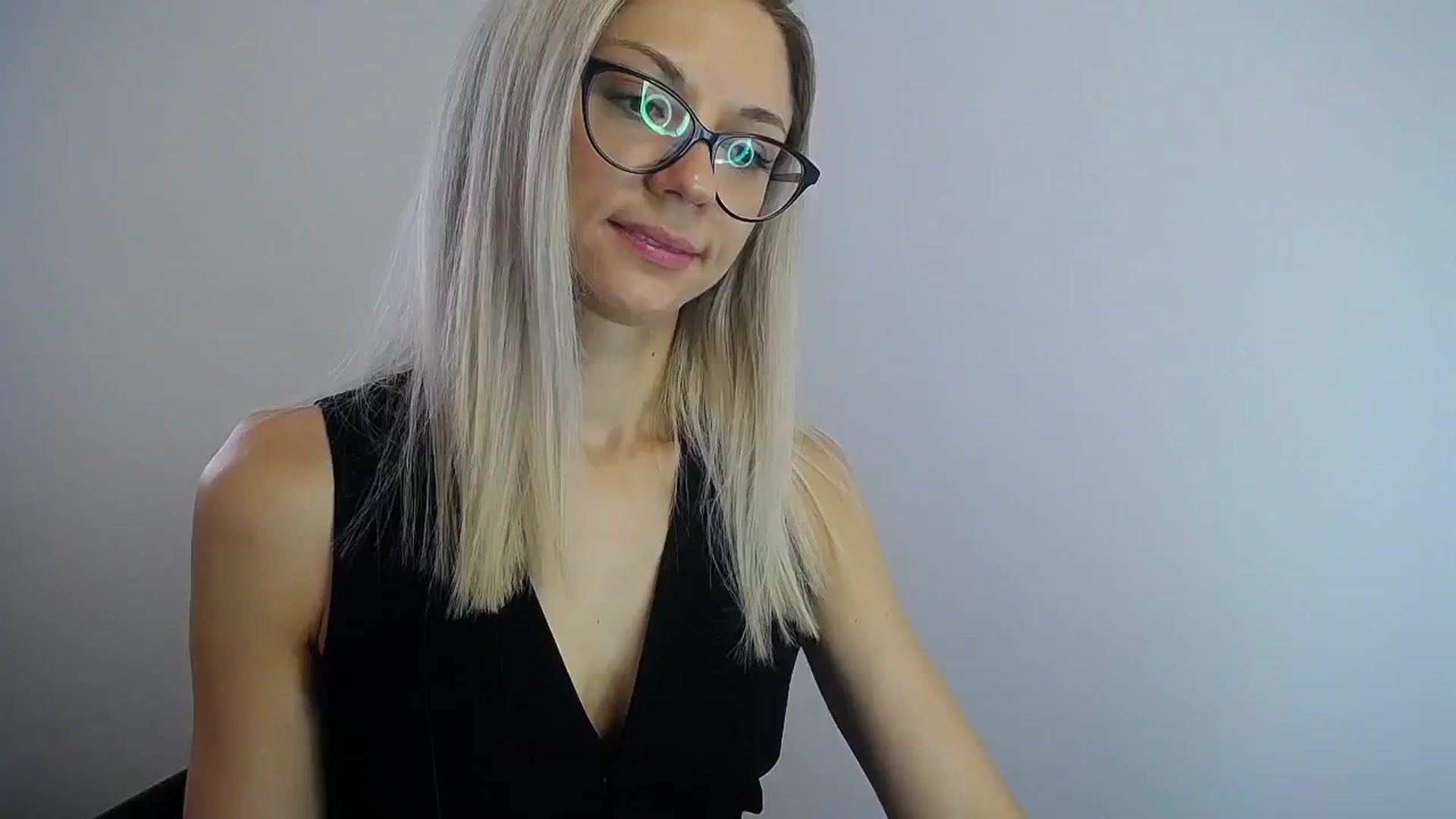 Gallery image thumbnail from Sunshine_alis's myfreecams stream on, 08/04/2024, 13:19 image 18 of 20