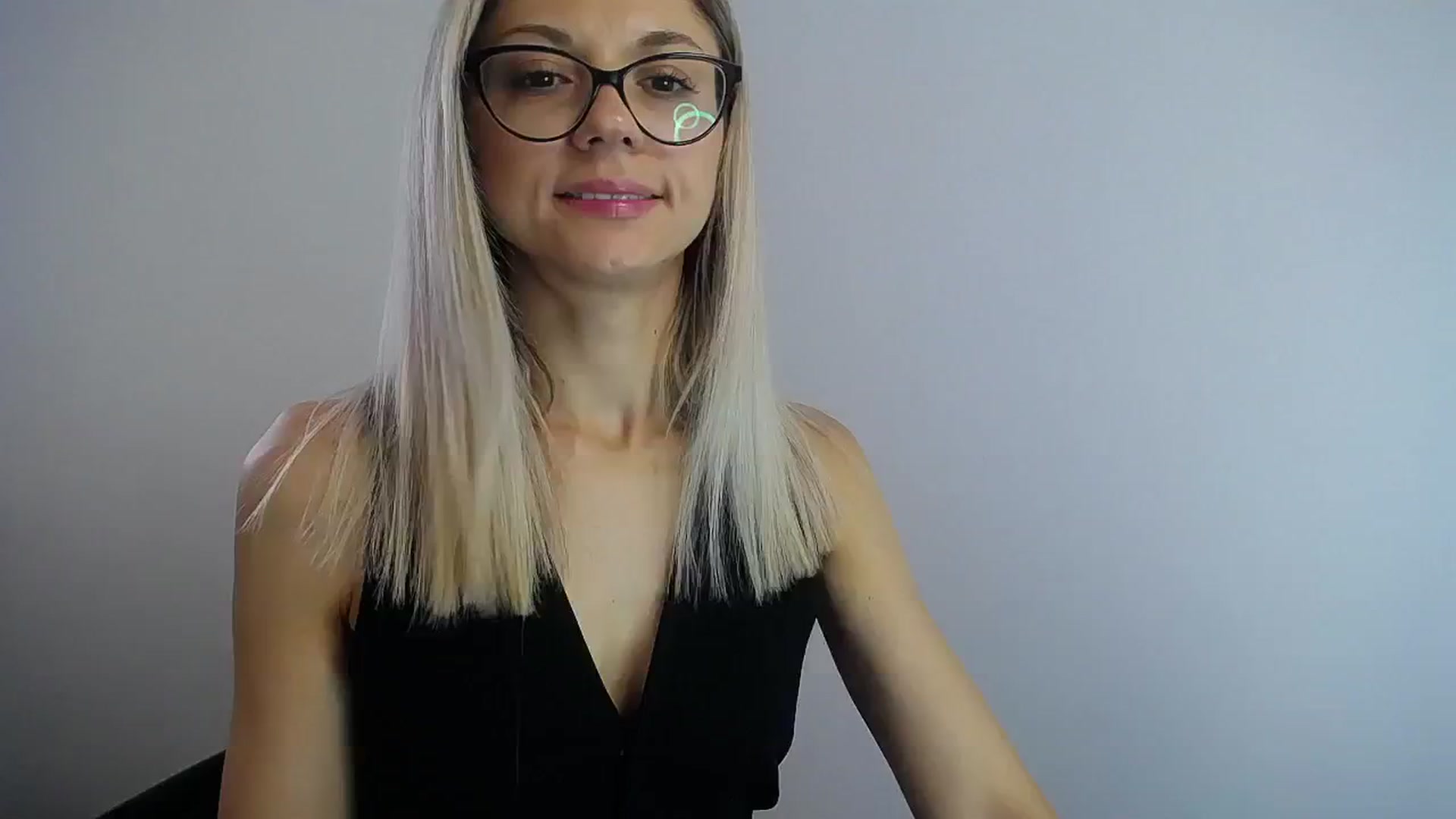 Gallery image thumbnail from Sunshine_alis's myfreecams stream on, 08/04/2024, 13:19 image 9 of 20