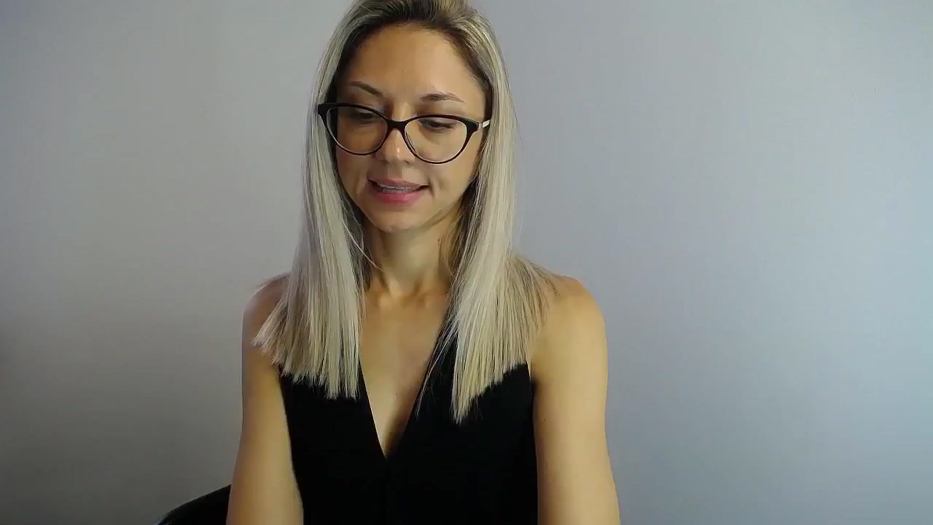 Gallery image thumbnail from Sunshine_alis's myfreecams stream on, 08/04/2024, 14:12 image 16 of 20