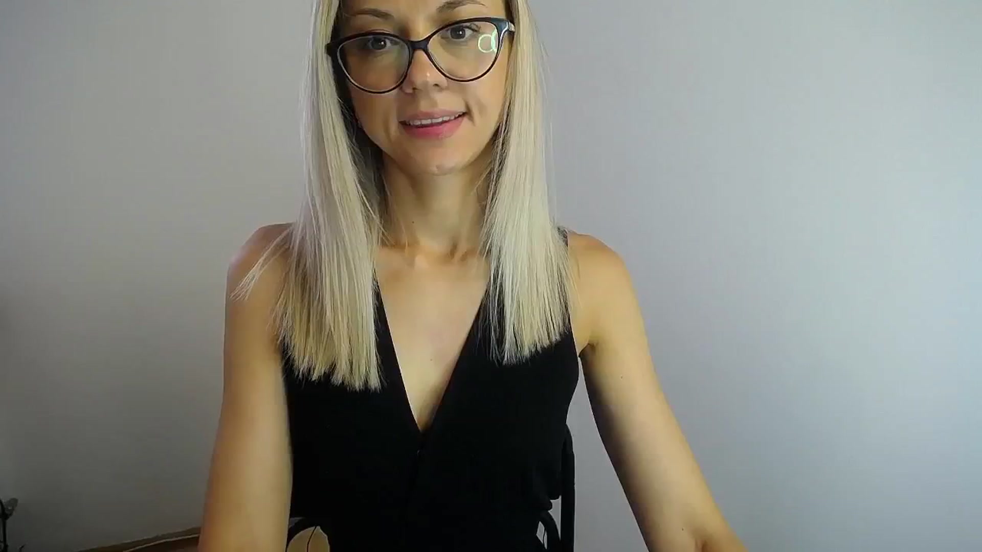 Gallery image thumbnail from Sunshine_alis's myfreecams stream on, 08/04/2024, 14:12 image 12 of 20