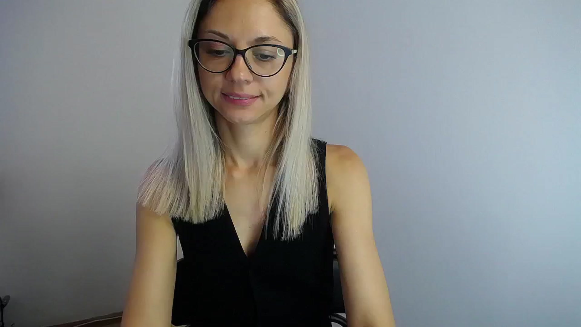 Gallery image thumbnail from Sunshine_alis's myfreecams stream on, 08/04/2024, 14:12 image 7 of 20