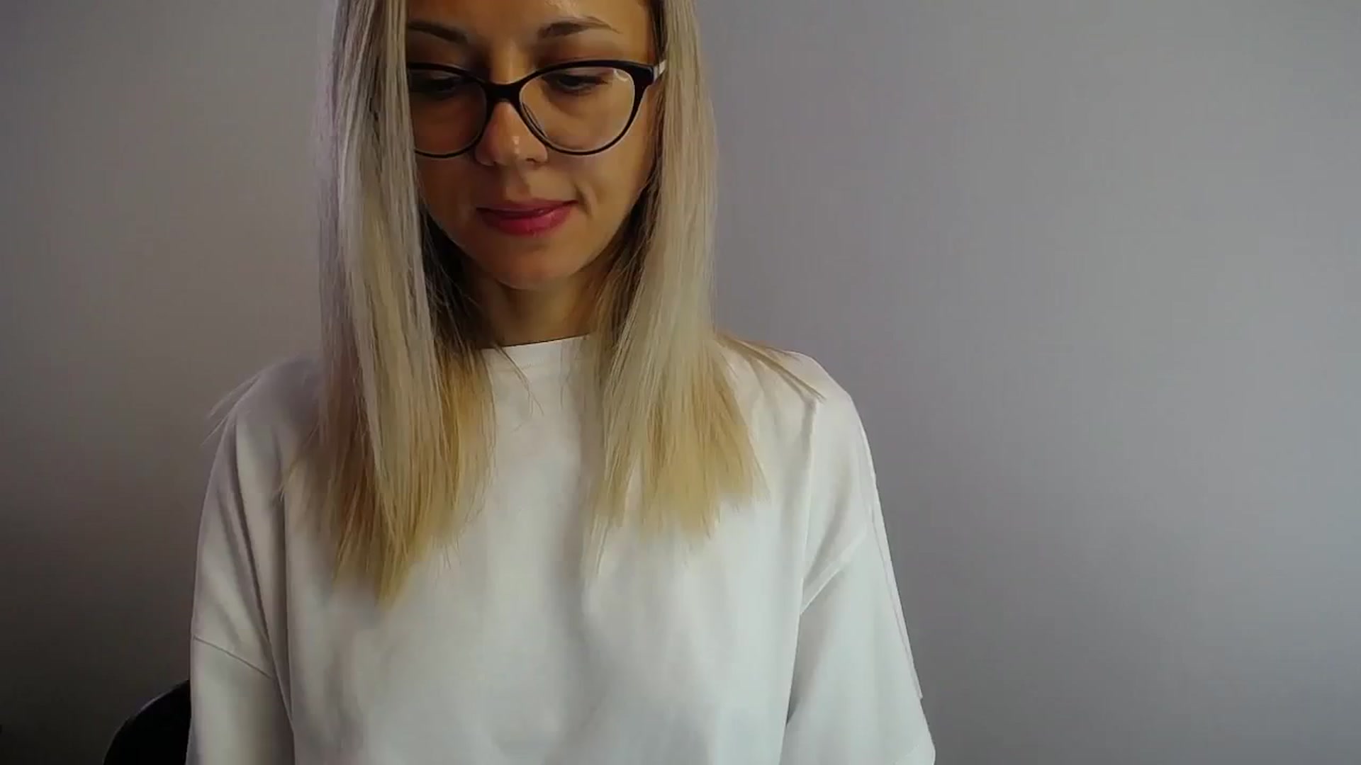 Gallery image thumbnail from Sunshine_alis's myfreecams stream on, 08/05/2024, 13:26 image 10 of 20