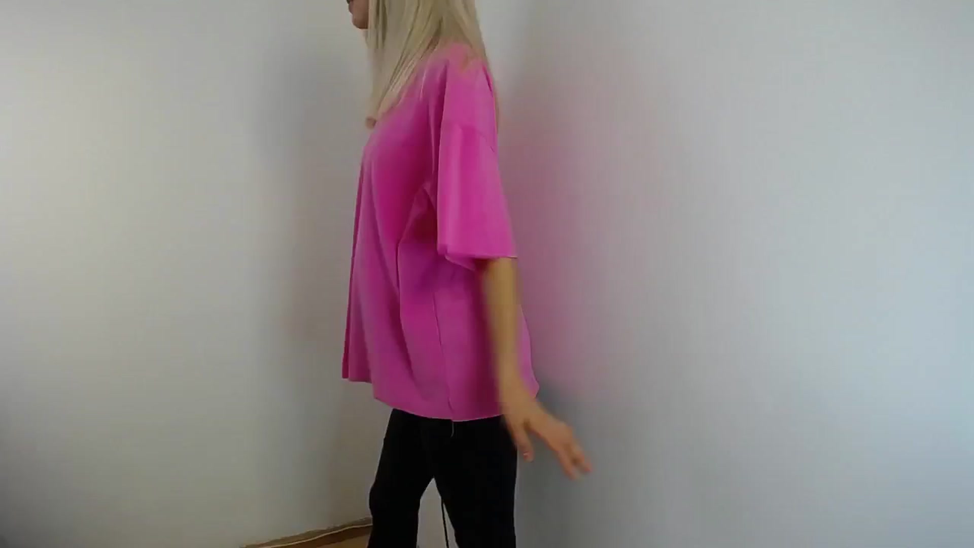 Gallery image thumbnail from Sunshine_alis's myfreecams stream on, 08/06/2024, 10:10 image 17 of 20