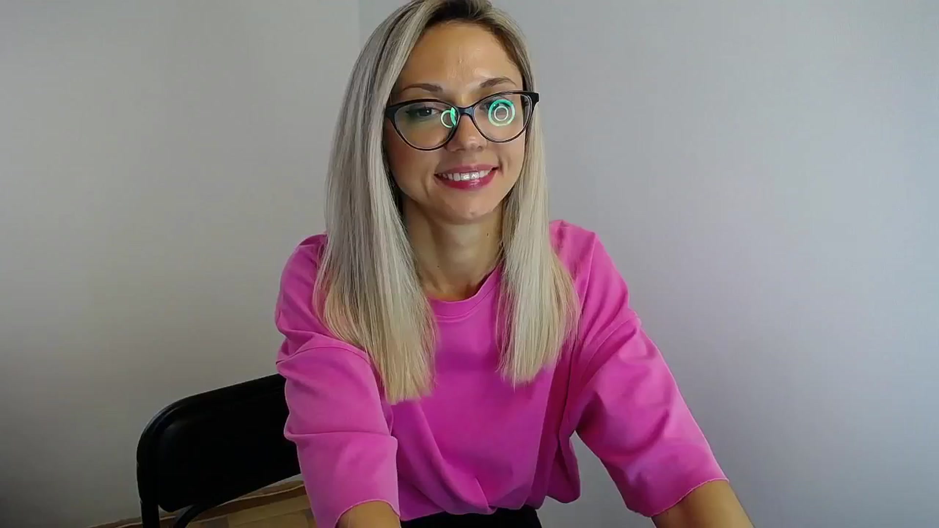 Gallery image thumbnail from Sunshine_alis's myfreecams stream on, 08/06/2024, 13:51 image 9 of 20