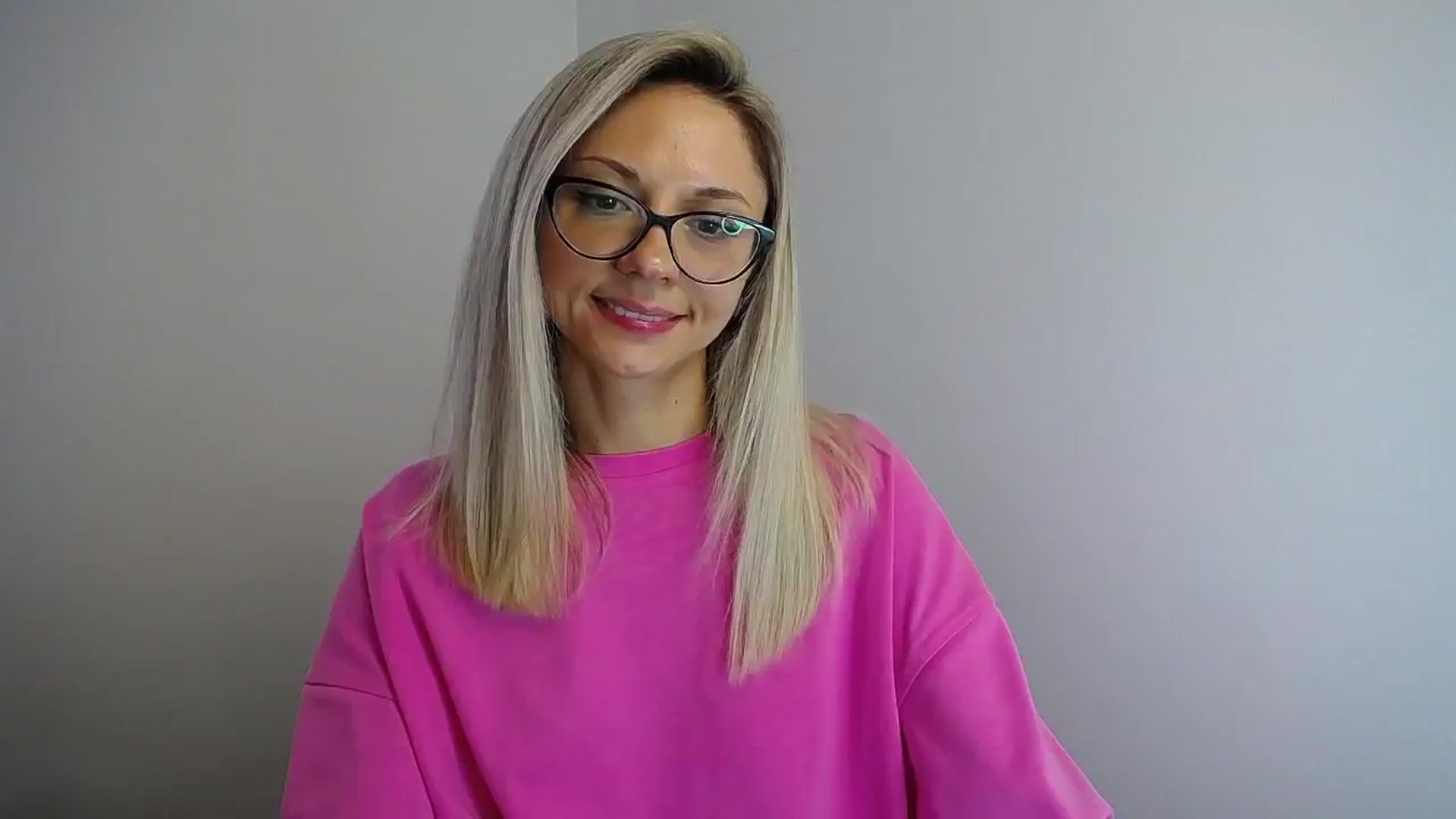 Gallery image thumbnail from Sunshine_alis's myfreecams stream on, 08/06/2024, 15:38 image 8 of 20