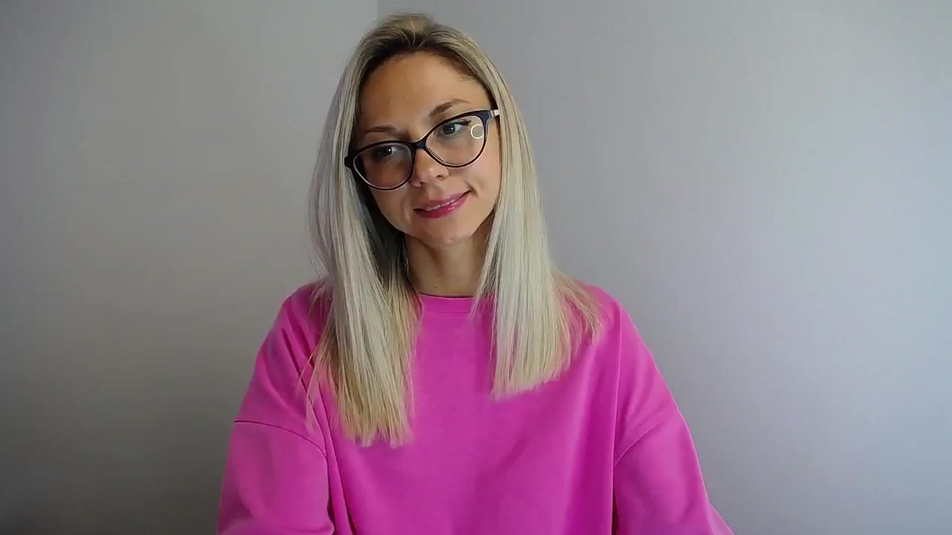 Gallery image thumbnail from Sunshine_alis's myfreecams stream on, 08/06/2024, 15:38 image 1 of 20