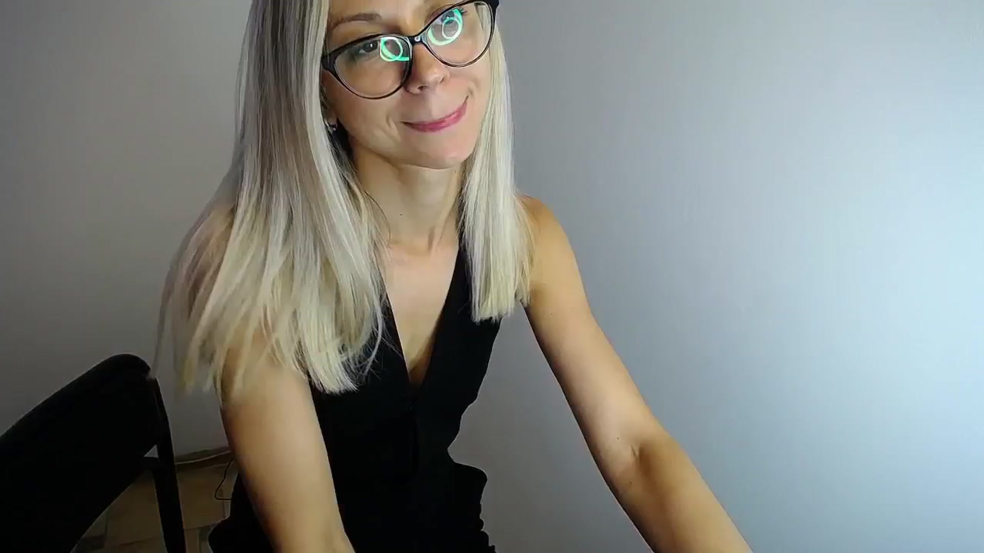 Gallery image thumbnail from Sunshine_alis's myfreecams stream on, 08/07/2024, 17:13 image 9 of 20