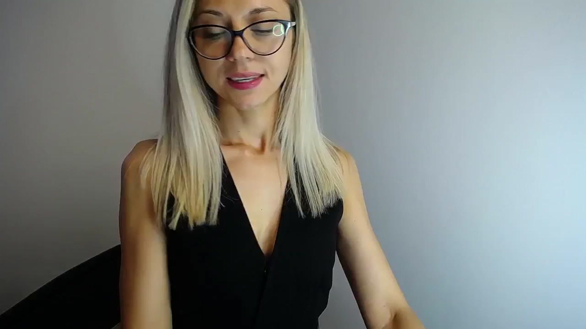 Gallery image thumbnail from Sunshine_alis's myfreecams stream on, 08/07/2024, 17:13 image 18 of 20