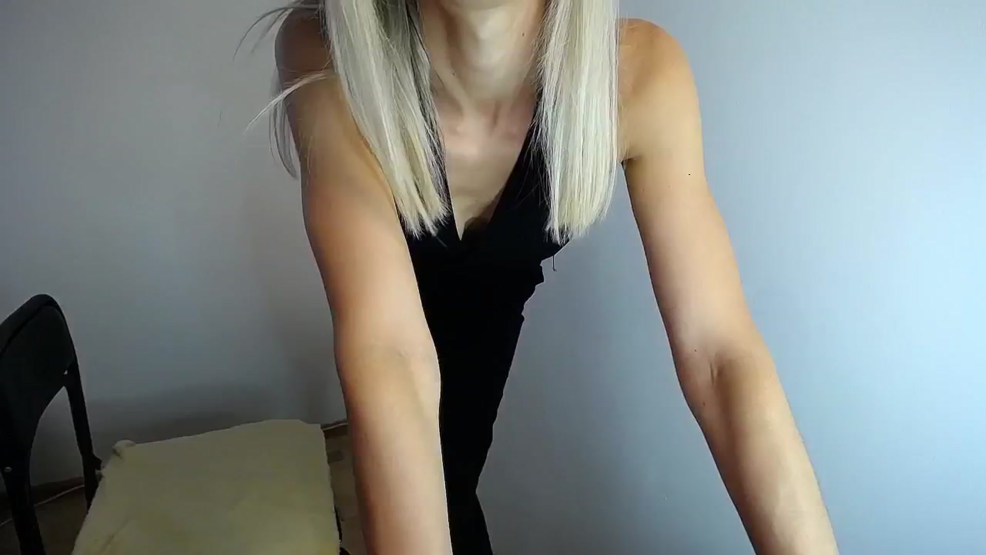 Gallery image thumbnail from Sunshine_alis's myfreecams stream on, 08/07/2024, 17:13 image 1 of 20