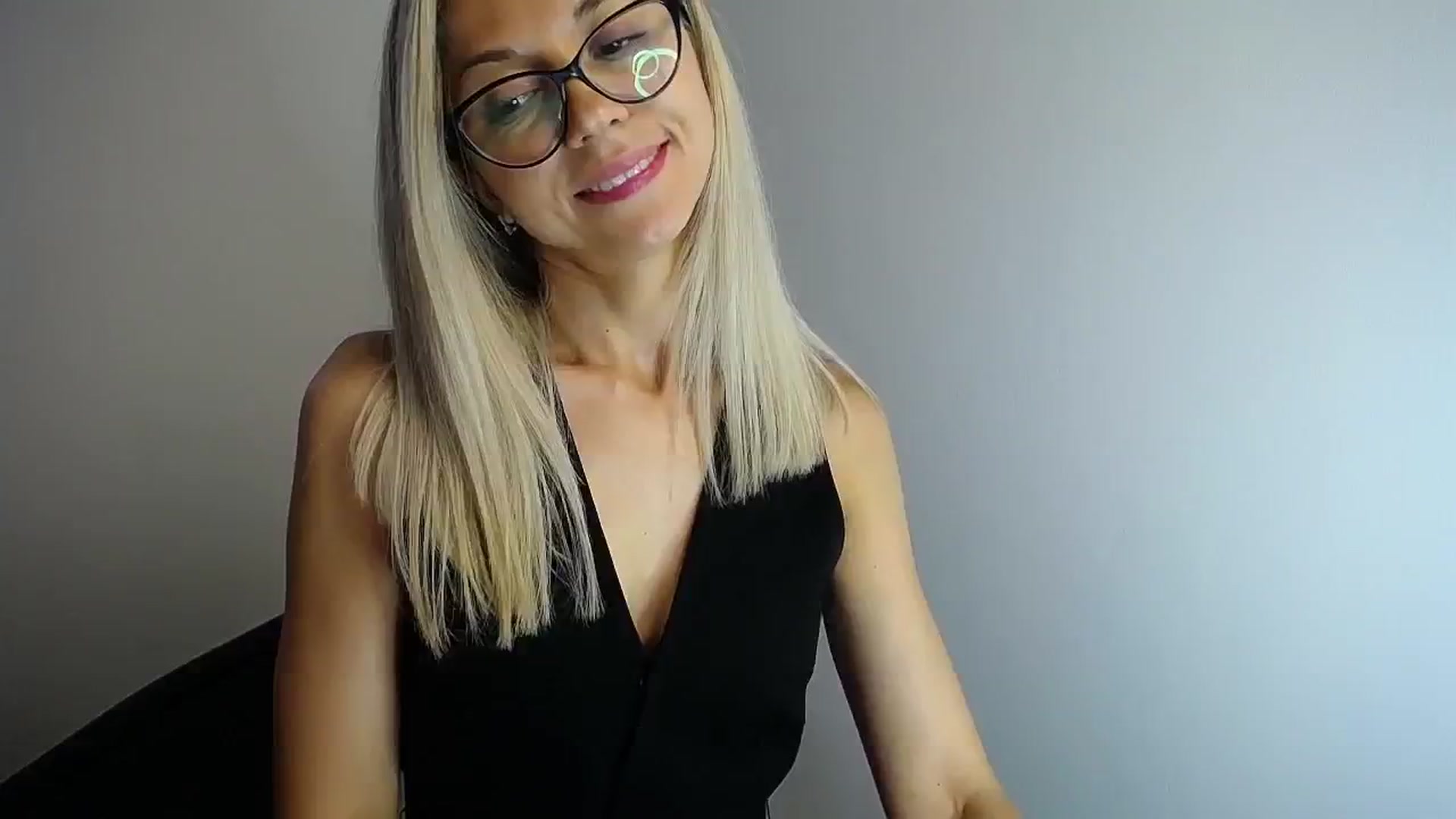 Gallery image thumbnail from Sunshine_alis's myfreecams stream on, 08/07/2024, 17:13 image 19 of 20