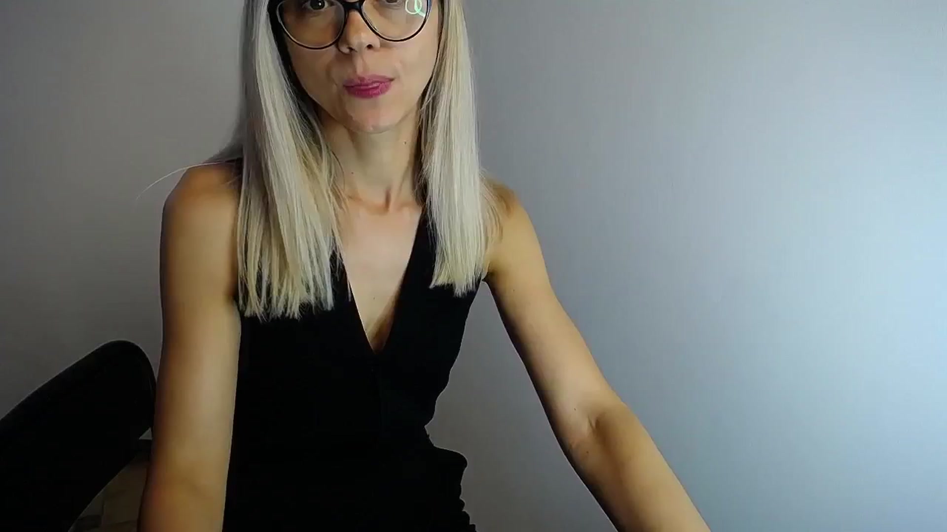 Gallery image thumbnail from Sunshine_alis's myfreecams stream on, 08/07/2024, 17:13 image 11 of 20