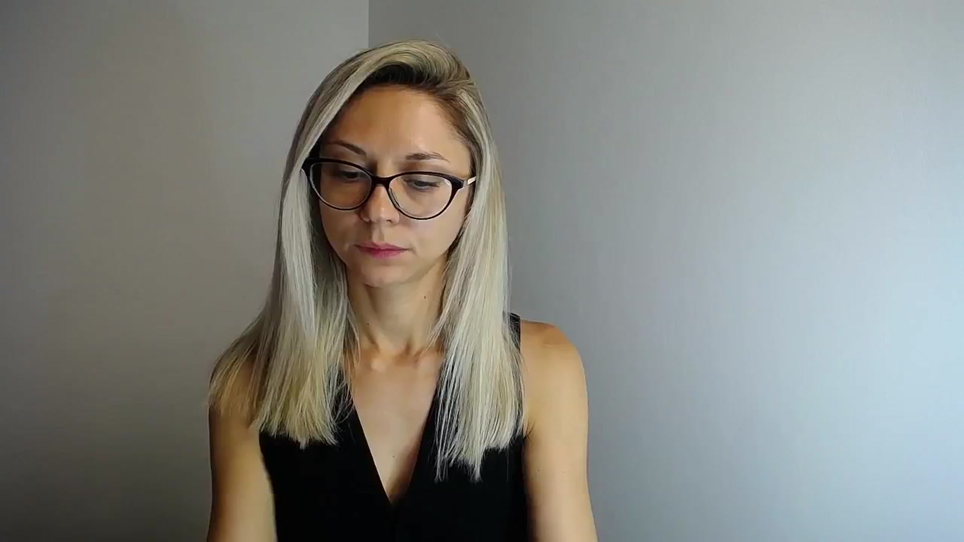 Gallery image thumbnail from Sunshine_alis's myfreecams stream on, 08/07/2024, 18:15 image 12 of 20