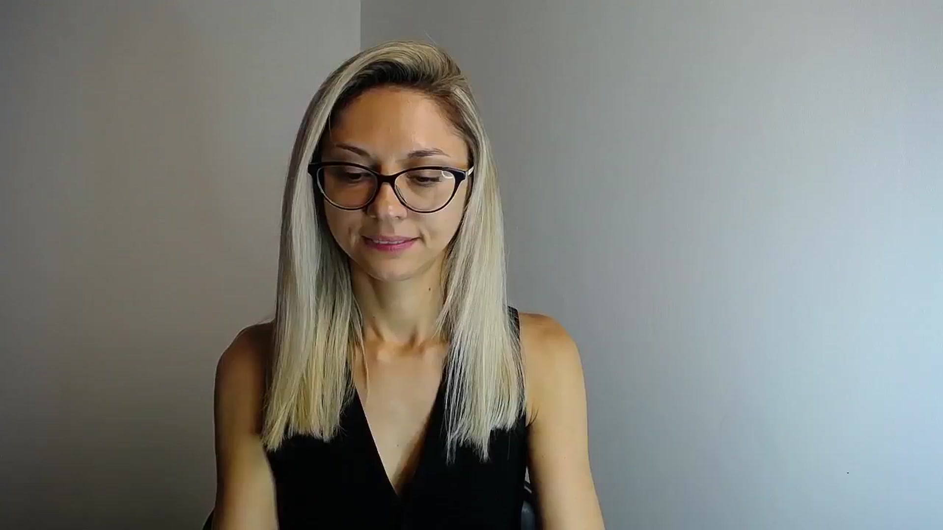 Gallery image thumbnail from Sunshine_alis's myfreecams stream on, 08/07/2024, 18:15 image 19 of 20