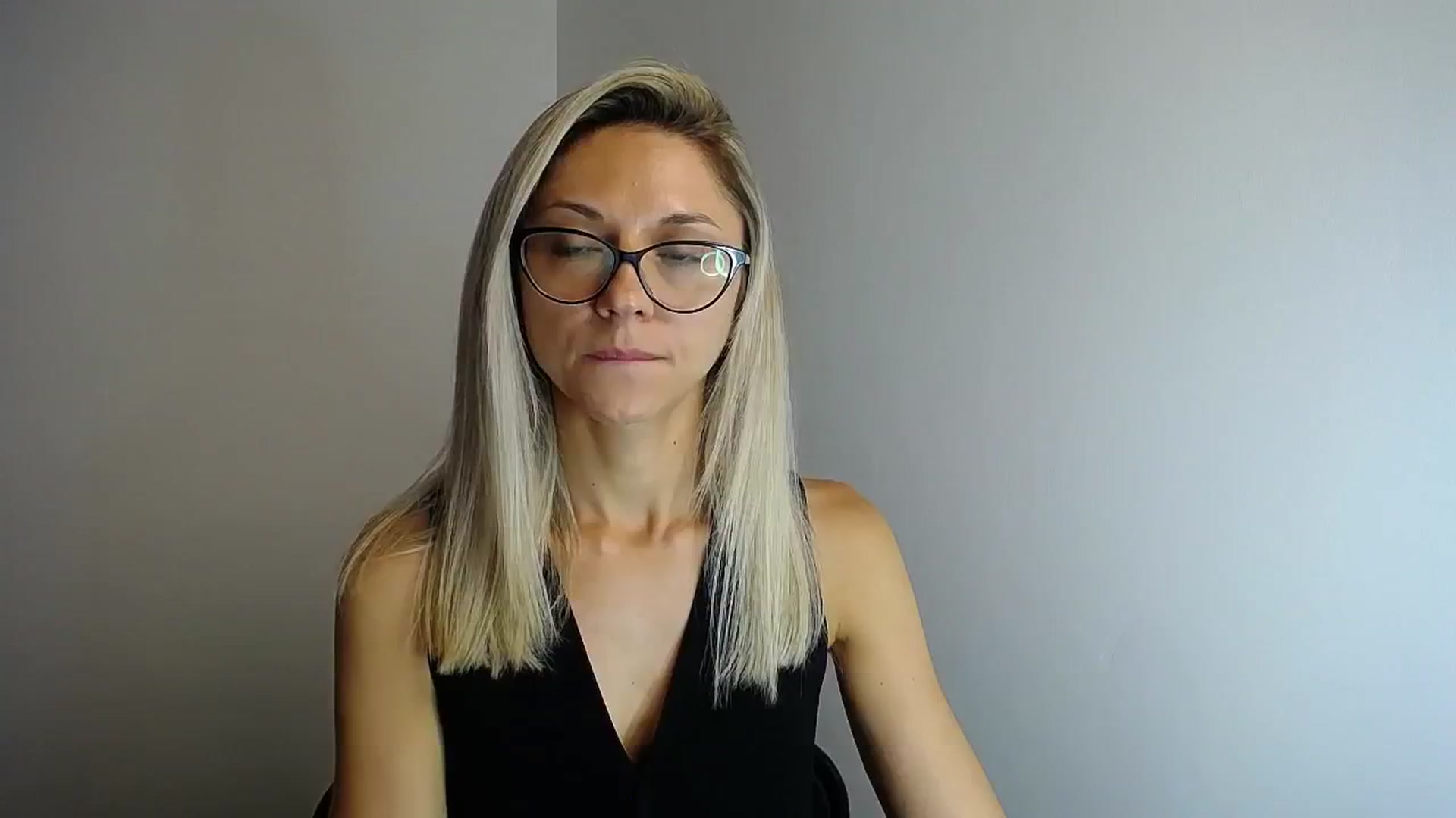 Gallery image thumbnail from Sunshine_alis's myfreecams stream on, 08/07/2024, 18:15 image 13 of 20