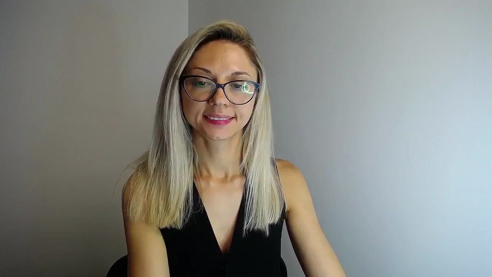 Gallery image thumbnail from Sunshine_alis's myfreecams stream on, 08/07/2024, 18:15 image 9 of 20