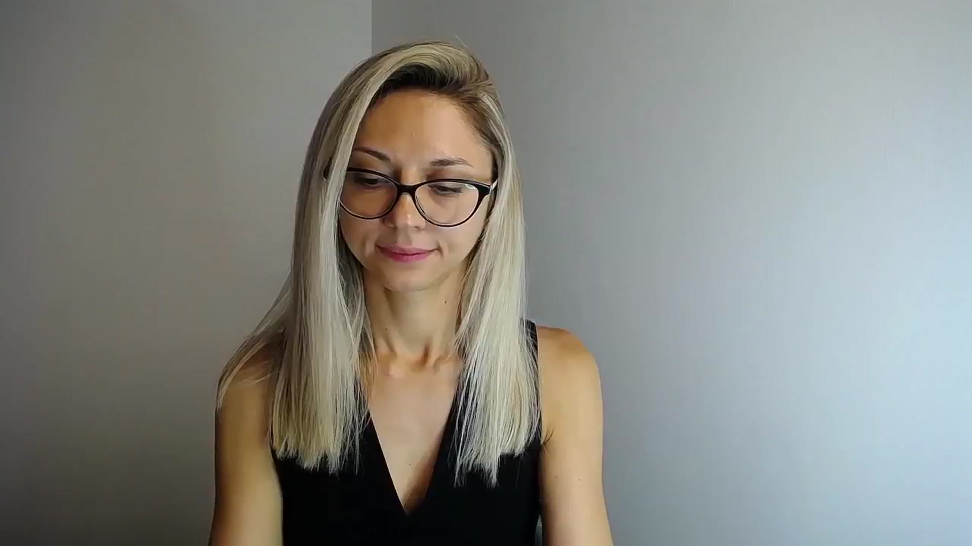 Gallery image thumbnail from Sunshine_alis's myfreecams stream on, 08/07/2024, 18:15 image 16 of 20