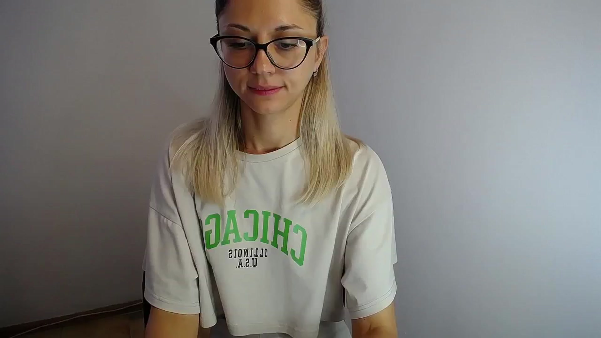 Gallery image thumbnail from Sunshine_alis's myfreecams stream on, 08/08/2024, 12:35 image 1 of 20