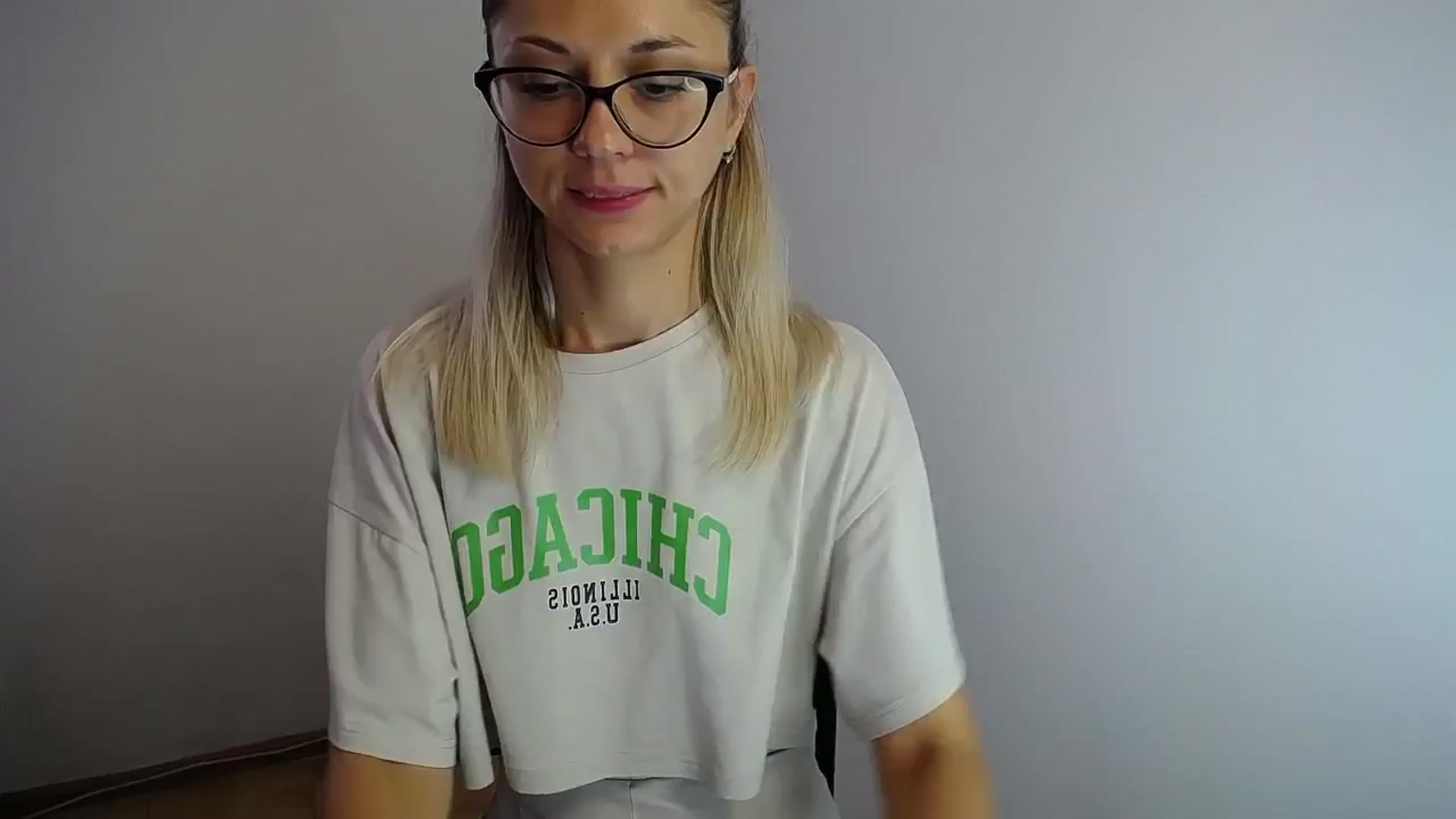 Gallery image thumbnail from Sunshine_alis's myfreecams stream on, 08/08/2024, 12:35 image 8 of 20