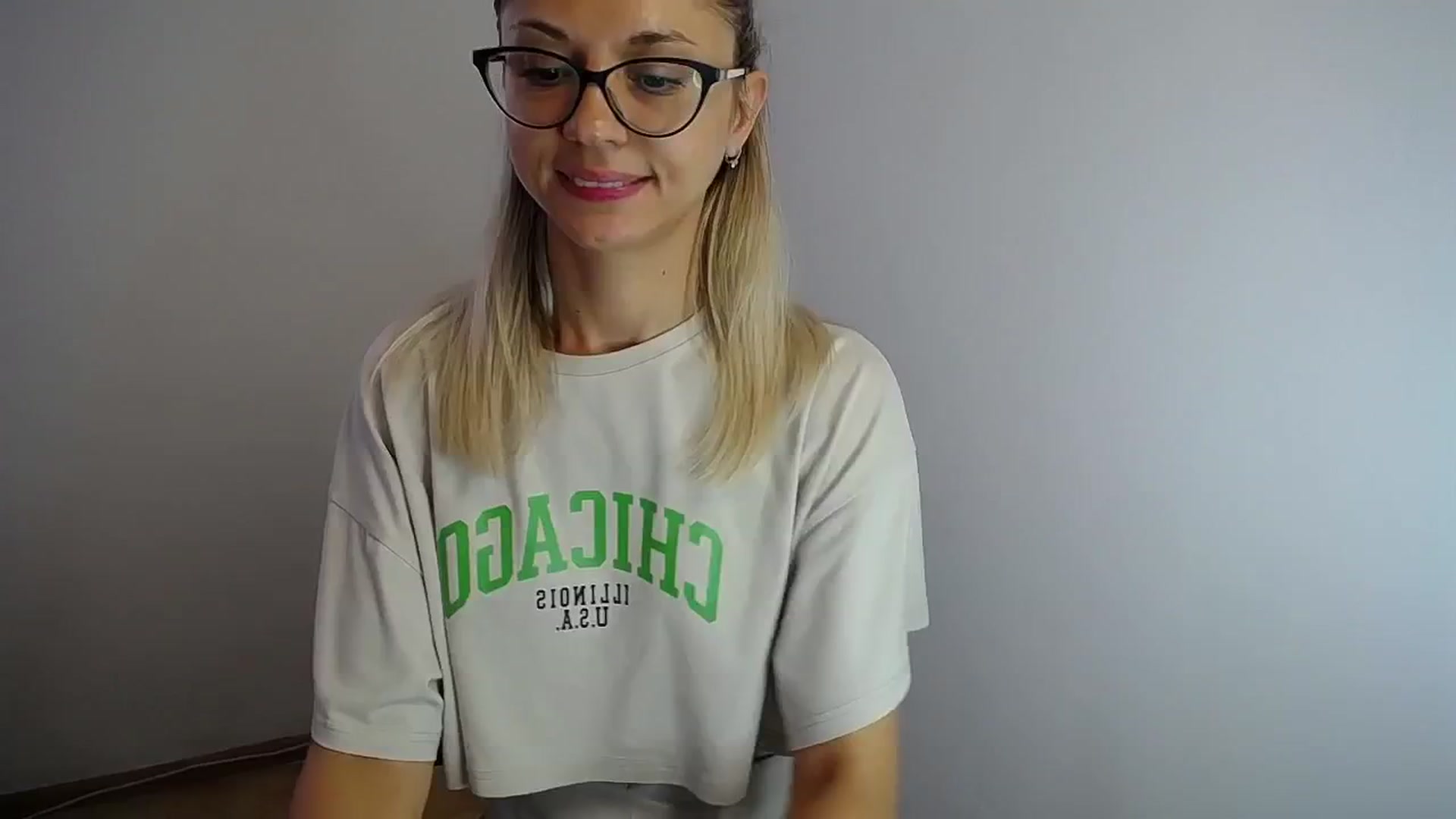 Gallery image thumbnail from Sunshine_alis's myfreecams stream on, 08/08/2024, 12:35 image 7 of 20
