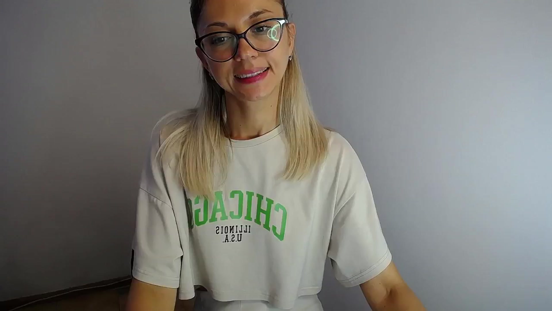 Gallery image thumbnail from Sunshine_alis's myfreecams stream on, 08/08/2024, 12:35 image 2 of 20