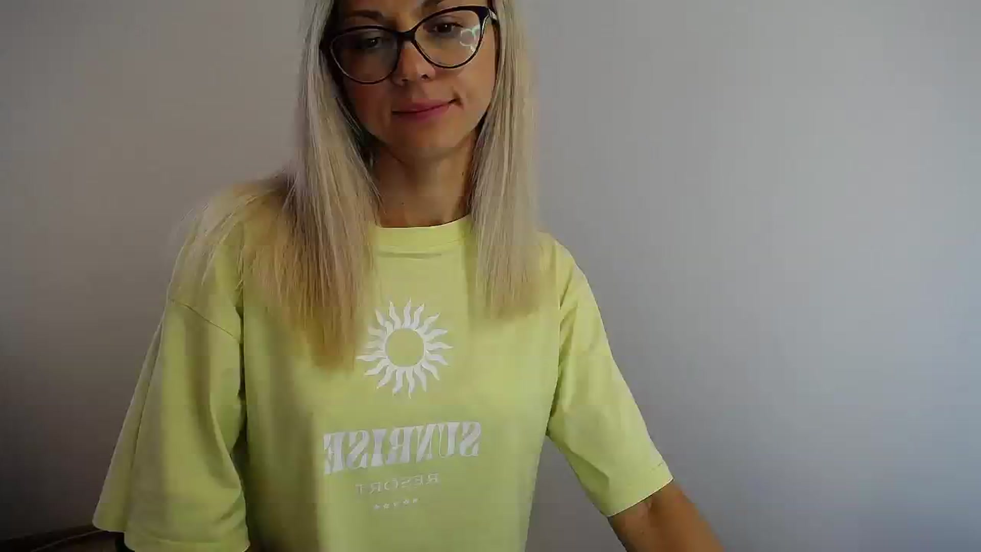 Gallery image thumbnail from Sunshine_alis's myfreecams stream on, 08/09/2024, 12:09 image 4 of 20