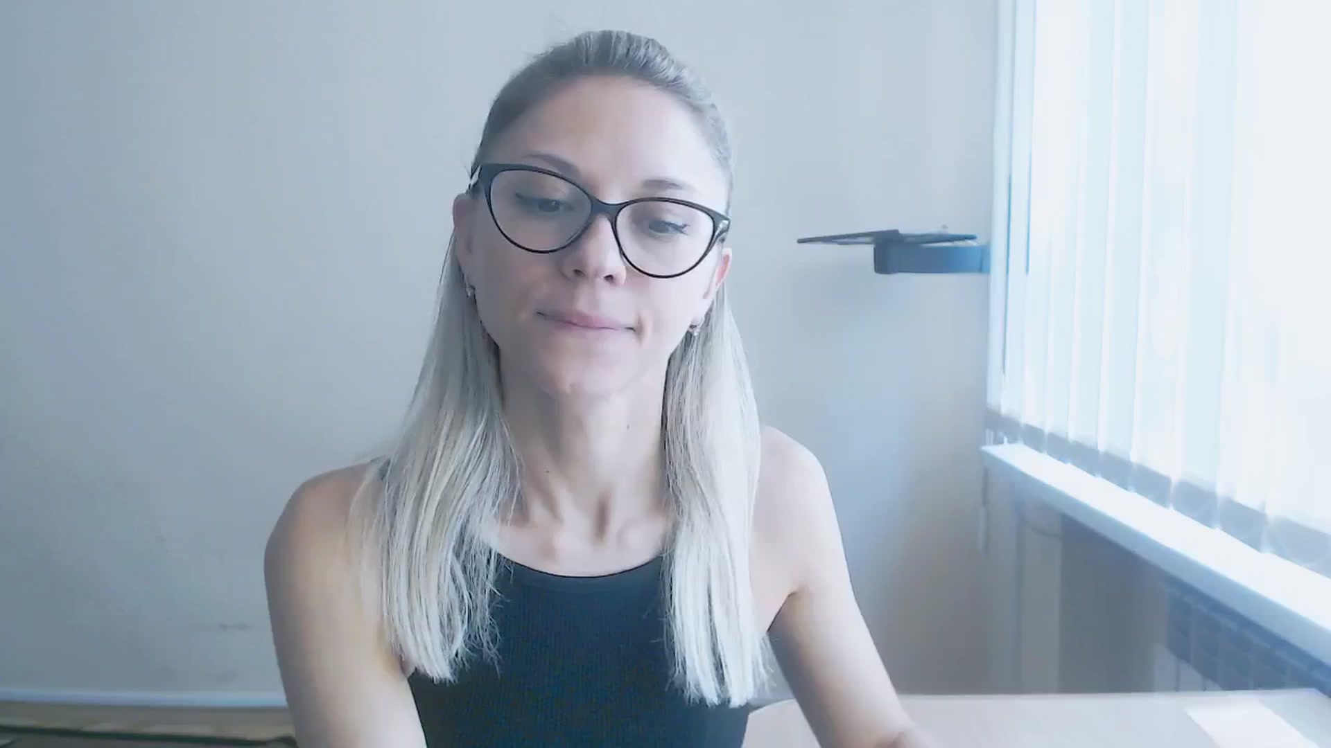 Gallery image thumbnail from Sunshine_alis's myfreecams stream on, 08/11/2024, 15:08 image 11 of 20