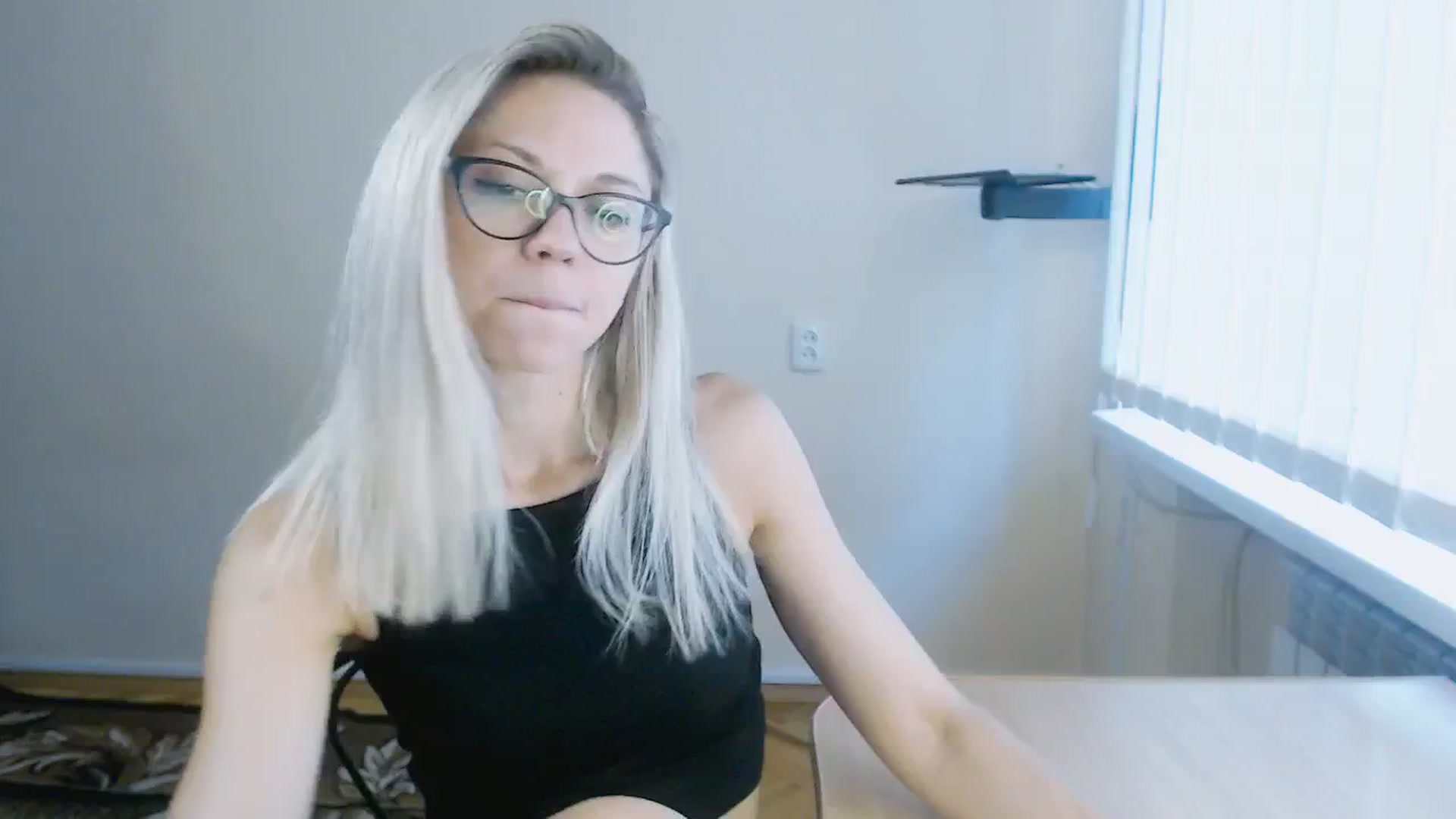 Gallery image thumbnail from Sunshine_alis's myfreecams stream on, 08/11/2024, 16:46 image 11 of 20