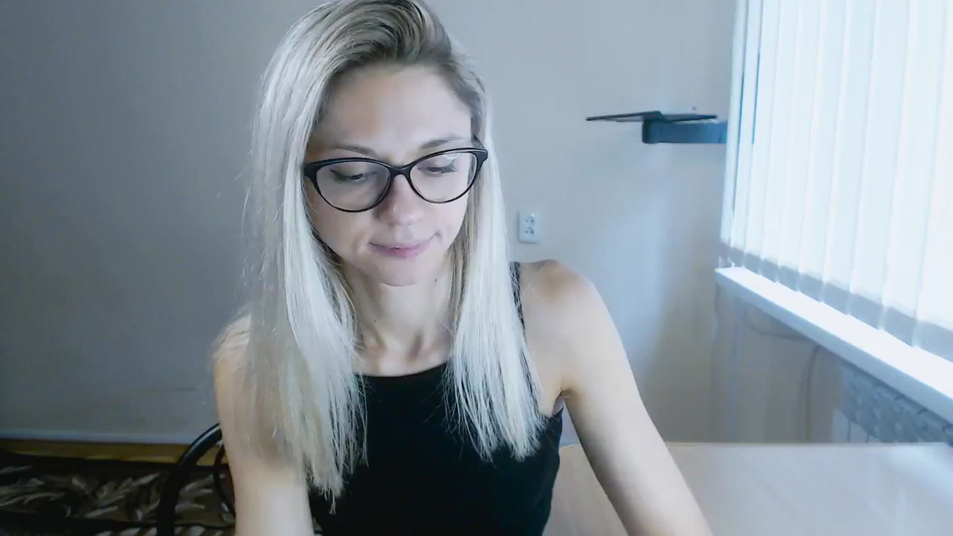 Gallery image thumbnail from Sunshine_alis's myfreecams stream on, 08/11/2024, 16:46 image 17 of 20
