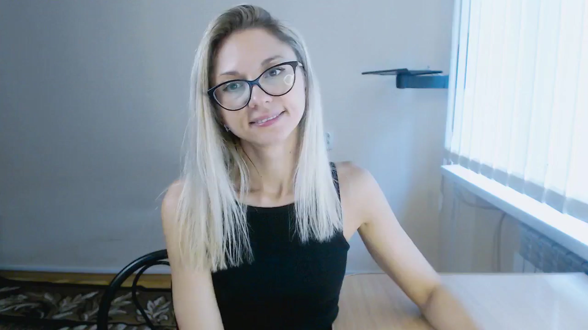 Gallery image thumbnail from Sunshine_alis's myfreecams stream on, 08/11/2024, 16:46 image 12 of 20