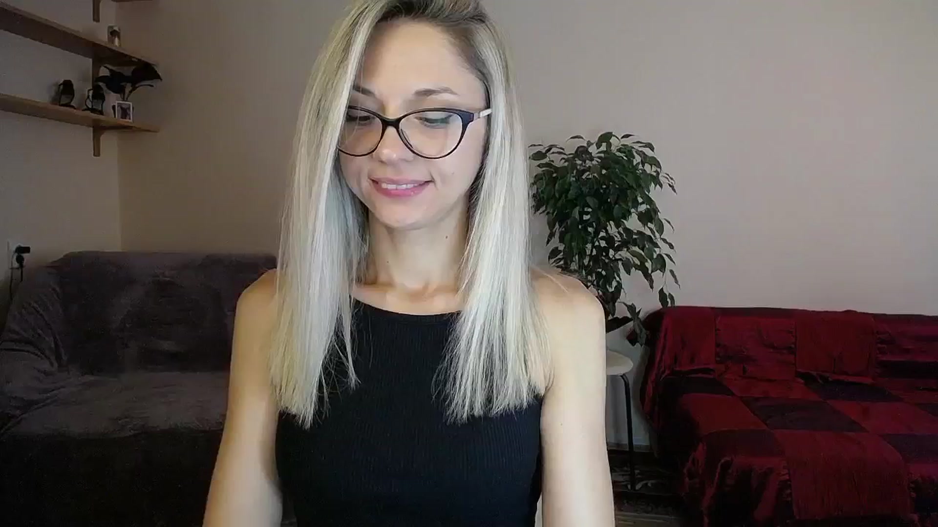 Gallery image thumbnail from Sunshine_alis's myfreecams stream on, 08/23/2024, 12:24 image 10 of 20