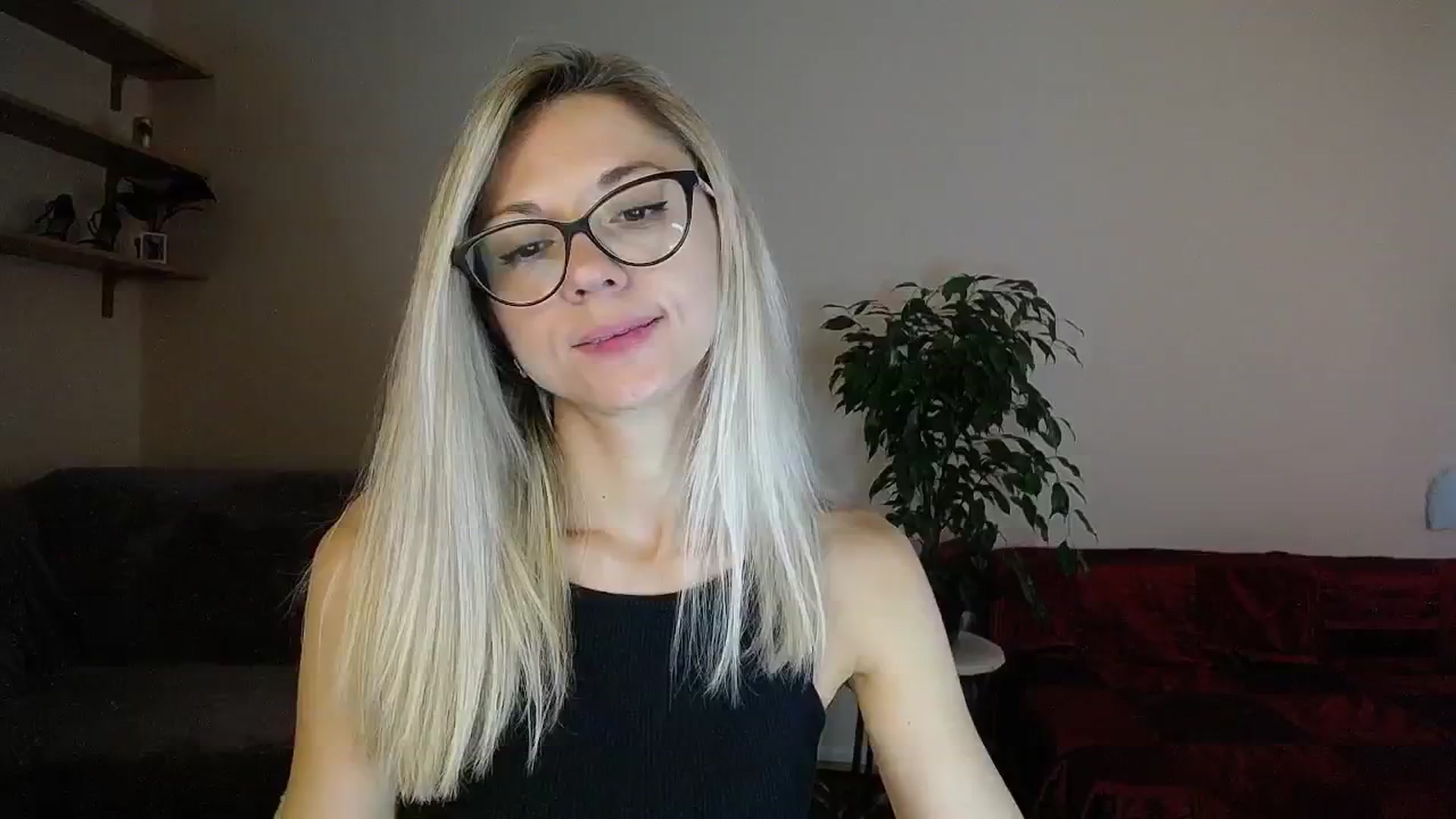 Gallery image thumbnail from Sunshine_alis's myfreecams stream on, 08/26/2024, 15:12 image 7 of 20