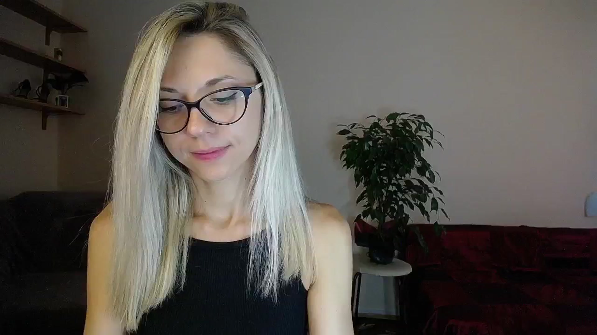 Gallery image thumbnail from Sunshine_alis's myfreecams stream on, 08/26/2024, 15:12 image 4 of 20
