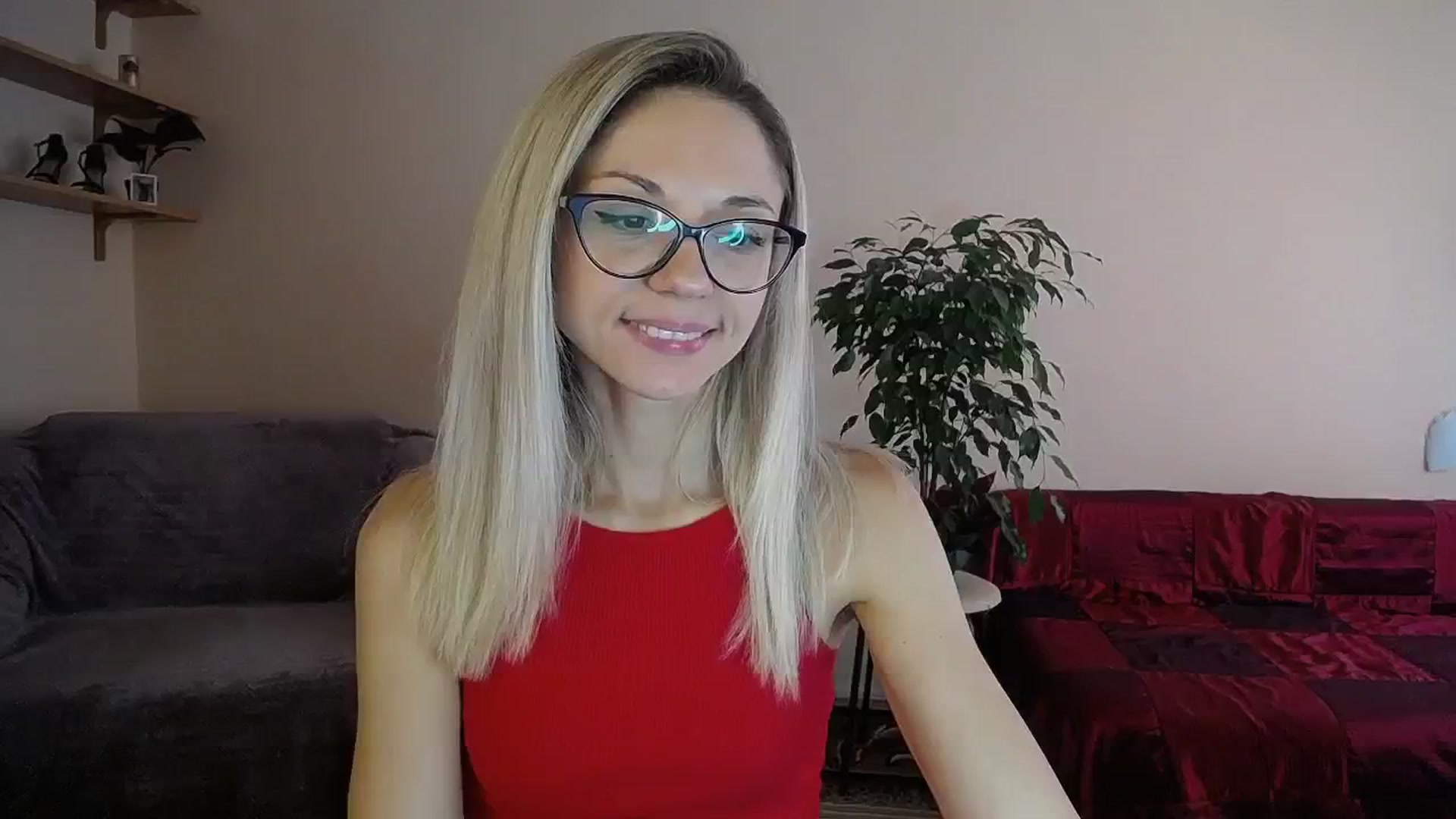 Gallery image thumbnail from Sunshine_alis's myfreecams stream on, 08/31/2024, 13:25 image 1 of 20