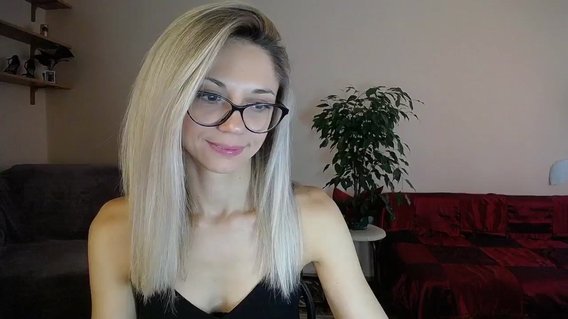 Gallery image thumbnail from Sunshine_alis's myfreecams stream on, 09/01/2024, 13:34 image 17 of 20