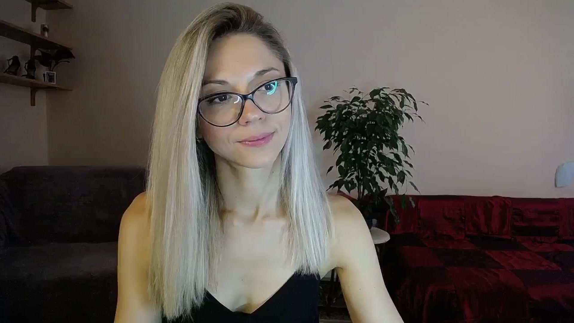 Gallery image thumbnail from Sunshine_alis's myfreecams stream on, 09/01/2024, 13:34 image 18 of 20