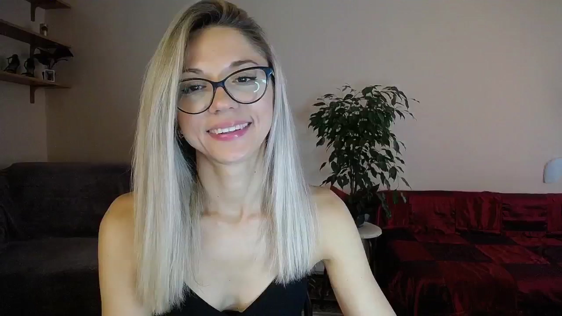 Gallery image thumbnail from Sunshine_alis's myfreecams stream on, 09/01/2024, 13:34 image 13 of 20