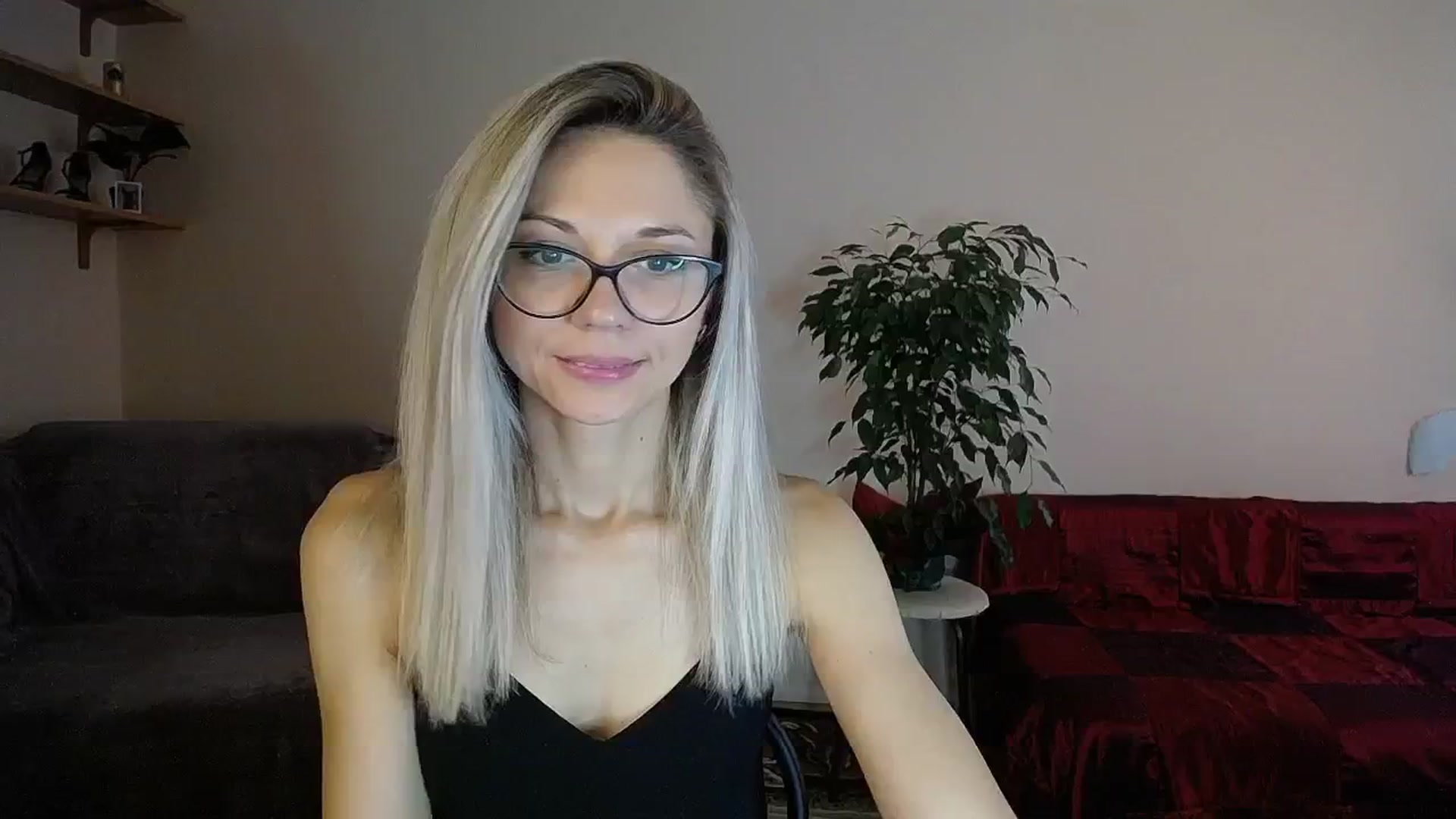 Gallery image thumbnail from Sunshine_alis's myfreecams stream on, 09/01/2024, 13:34 image 8 of 20