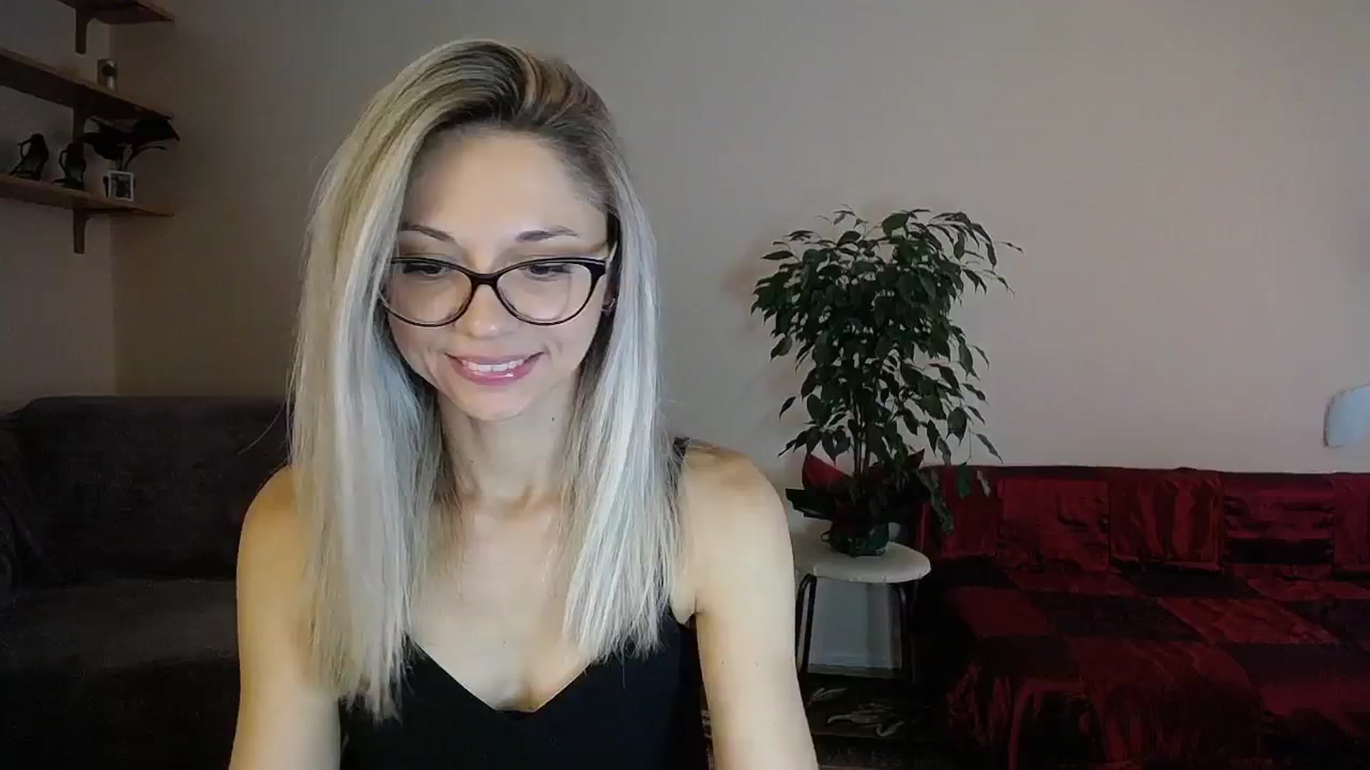 Gallery image thumbnail from Sunshine_alis's myfreecams stream on, 09/01/2024, 13:34 image 1 of 20
