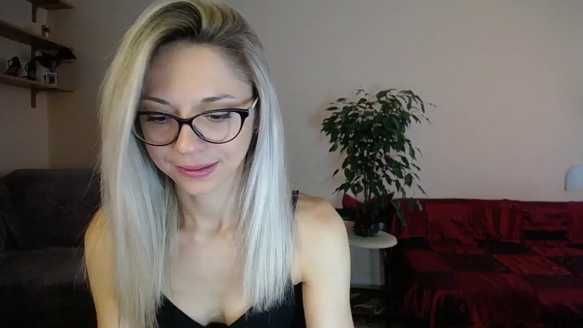 Gallery image thumbnail from Sunshine_alis's myfreecams stream on, 09/01/2024, 13:34 image 10 of 20