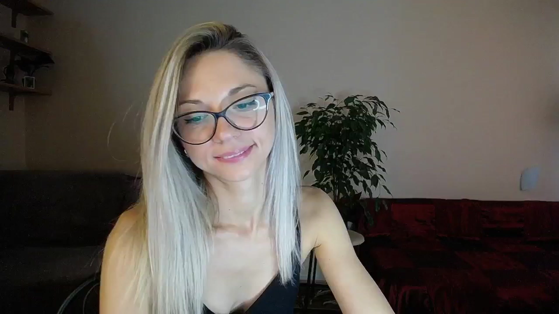 Gallery image thumbnail from Sunshine_alis's myfreecams stream on, 09/01/2024, 15:03 image 15 of 20