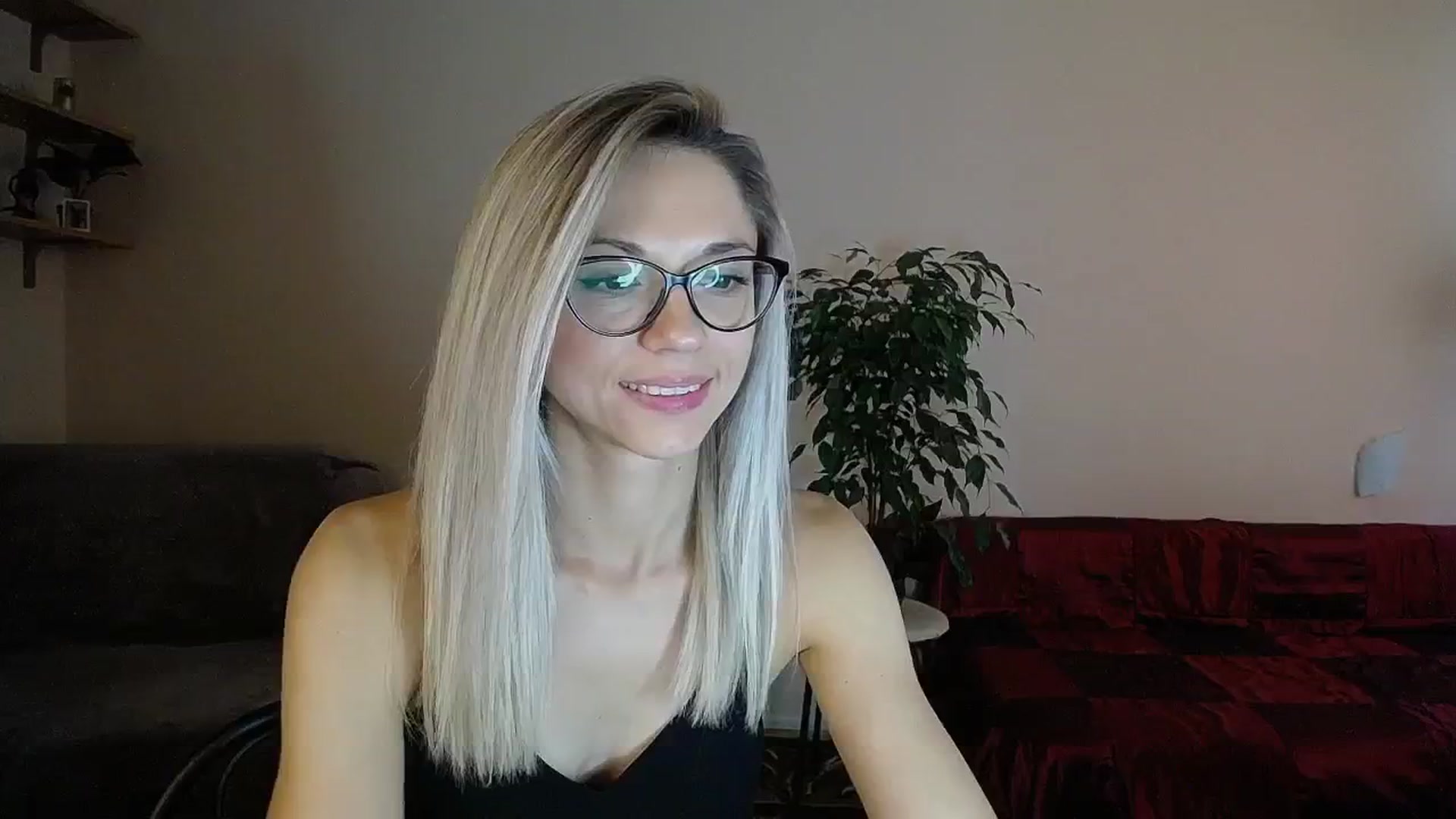 Gallery image thumbnail from Sunshine_alis's myfreecams stream on, 09/01/2024, 15:03 image 5 of 20