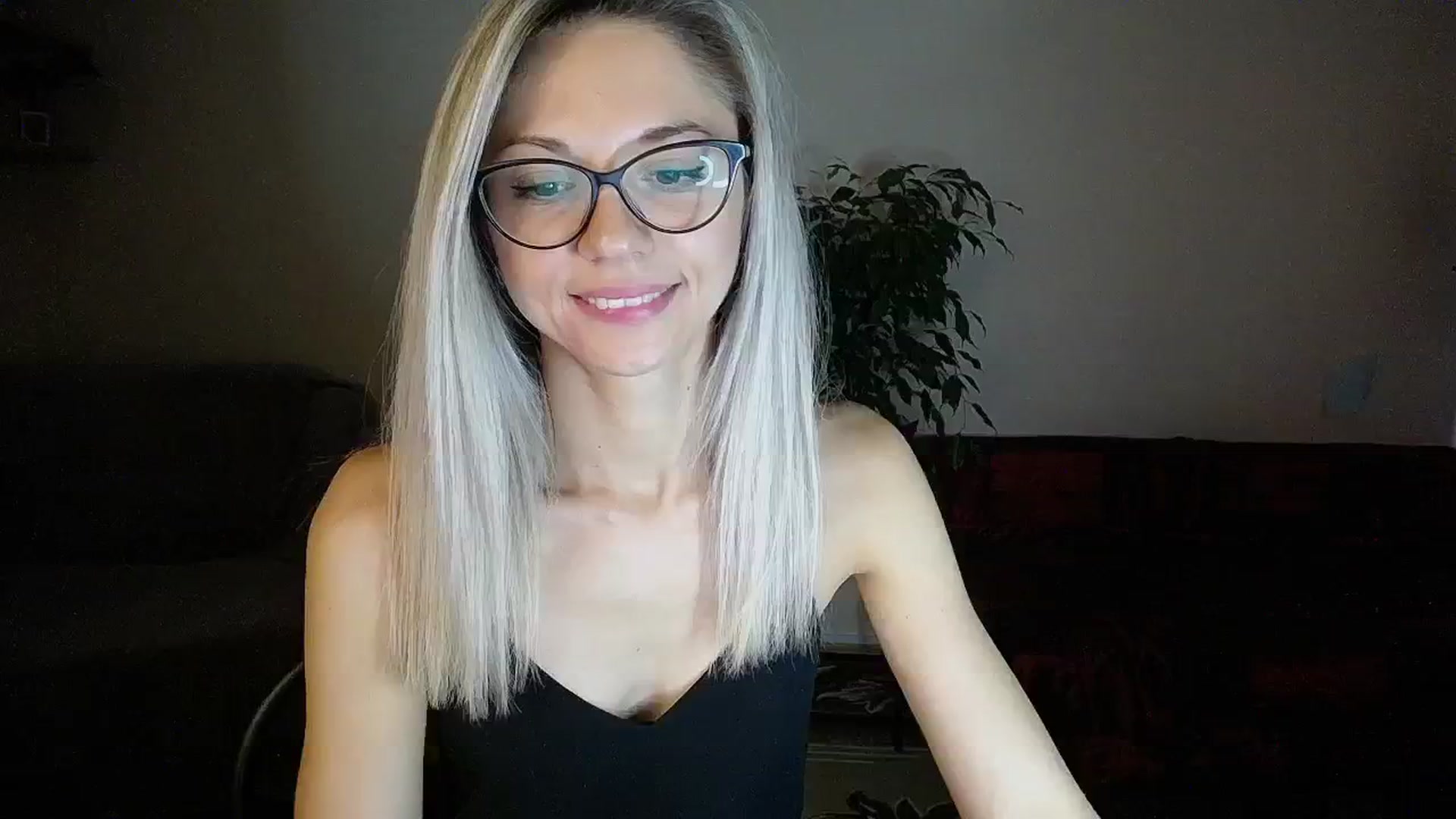 Gallery image thumbnail from Sunshine_alis's myfreecams stream on, 09/01/2024, 15:39 image 19 of 20