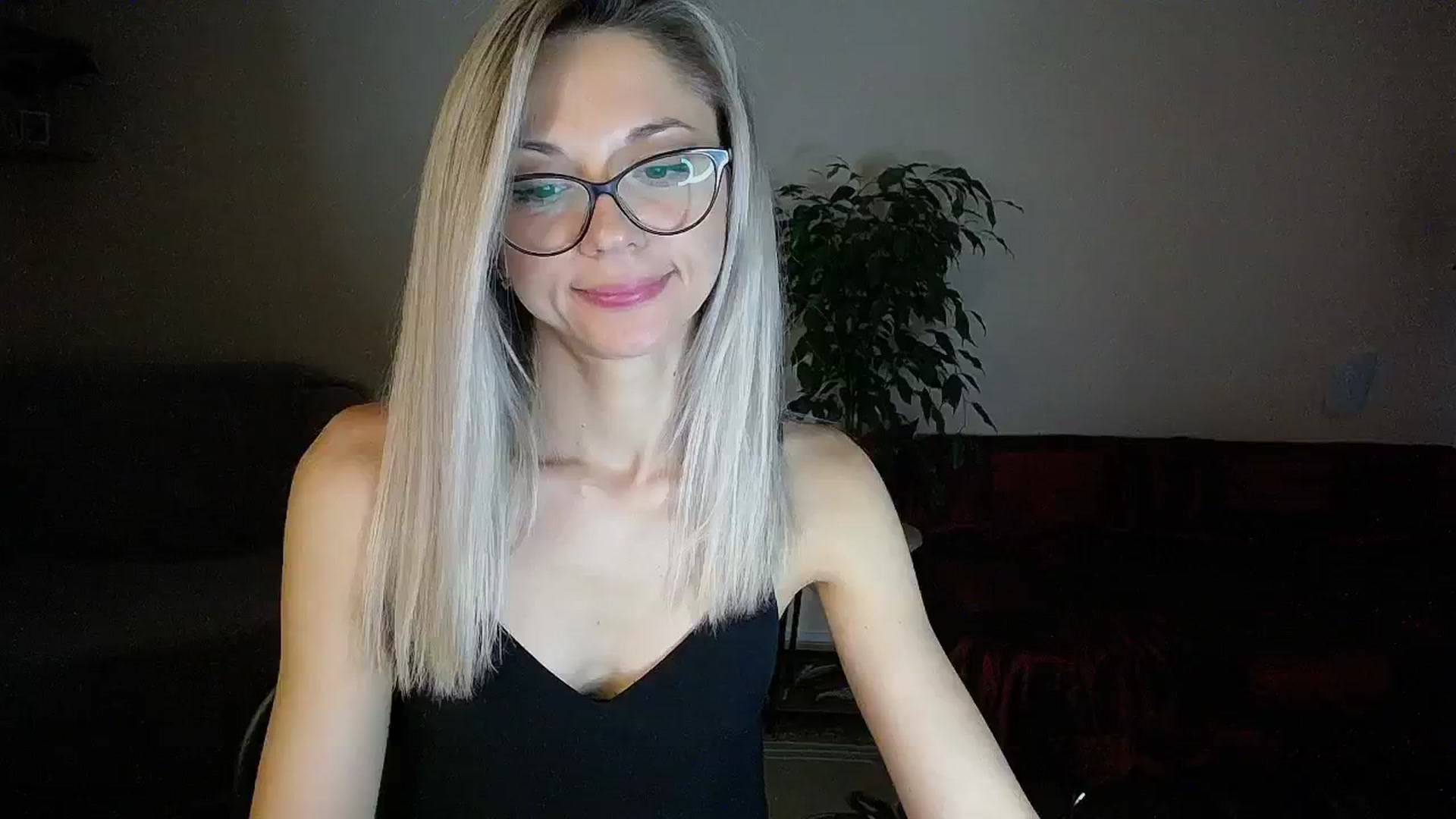 Gallery image thumbnail from Sunshine_alis's myfreecams stream on, 09/01/2024, 15:39 image 6 of 20