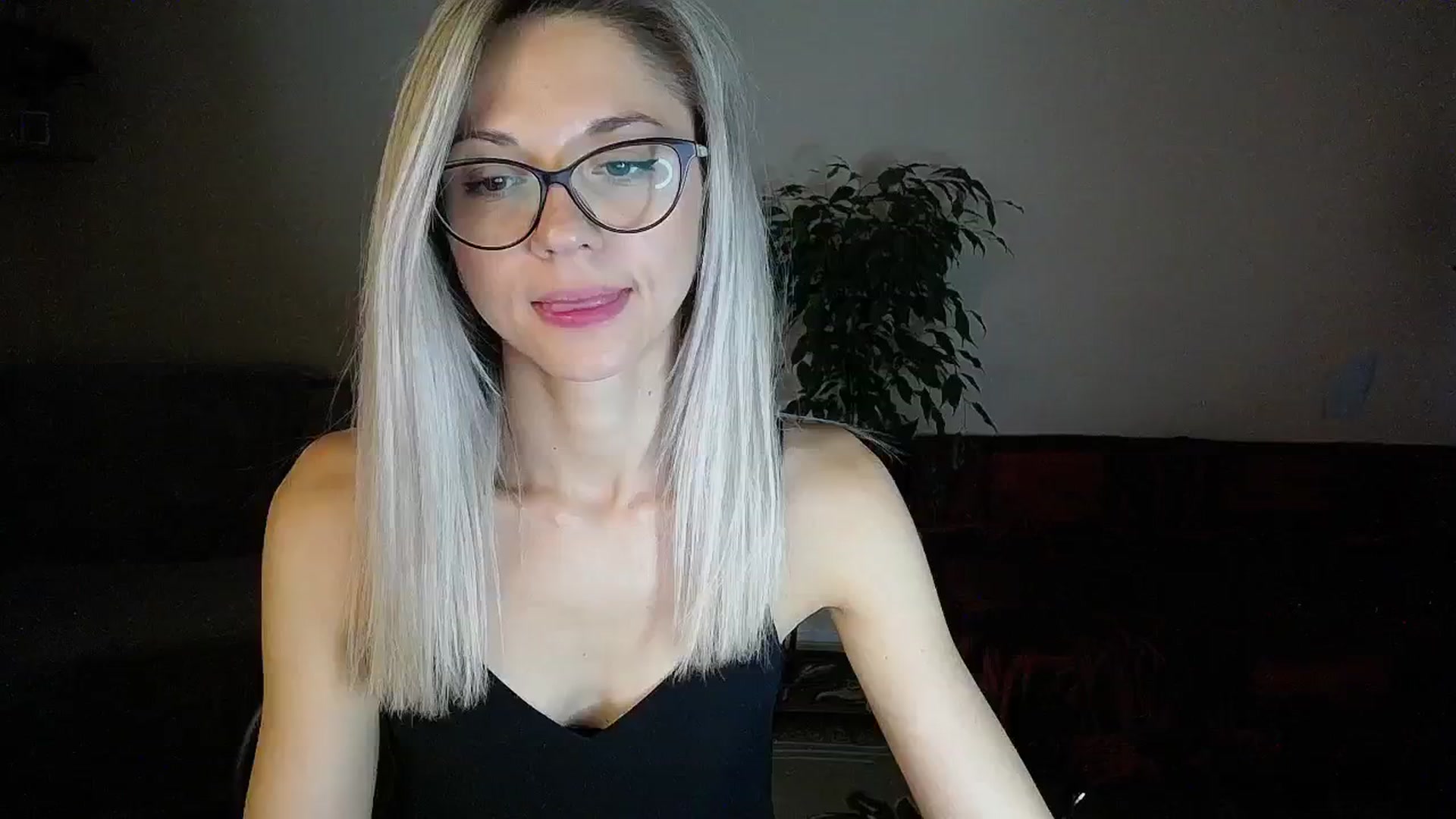 Gallery image thumbnail from Sunshine_alis's myfreecams stream on, 09/01/2024, 15:39 image 13 of 20